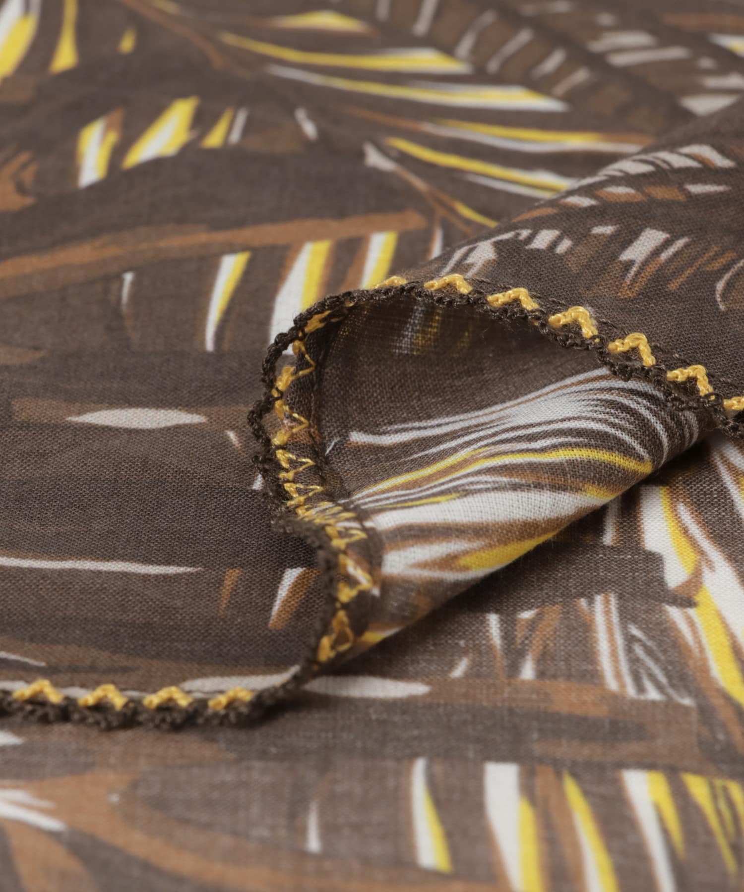 THROW　SASHA BROWN one