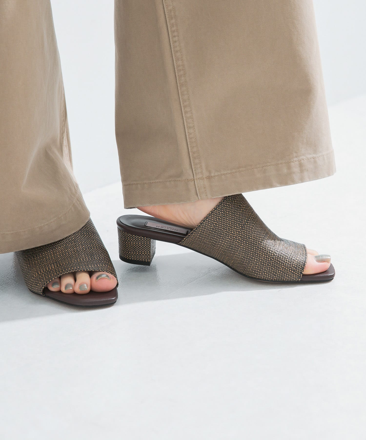 『別注』 MILLIWM×URBAN RESEARCH　オープントゥミュール ブラウン 36