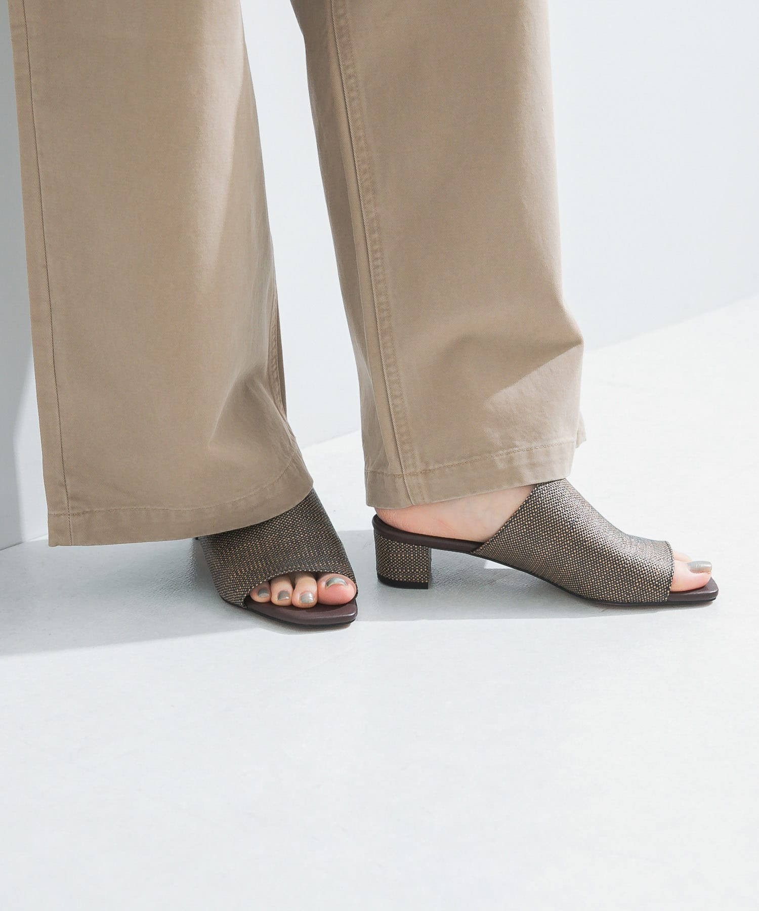 『別注』 MILLIWM×URBAN RESEARCH　オープントゥミュール ブラウン 36