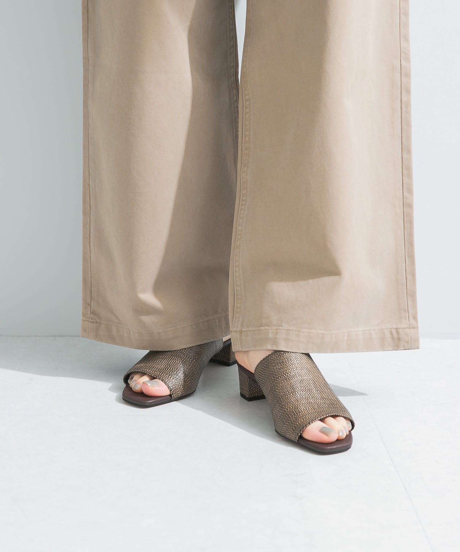 『別注』 MILLIWM×URBAN RESEARCH　オープントゥミュール ブラウン 36