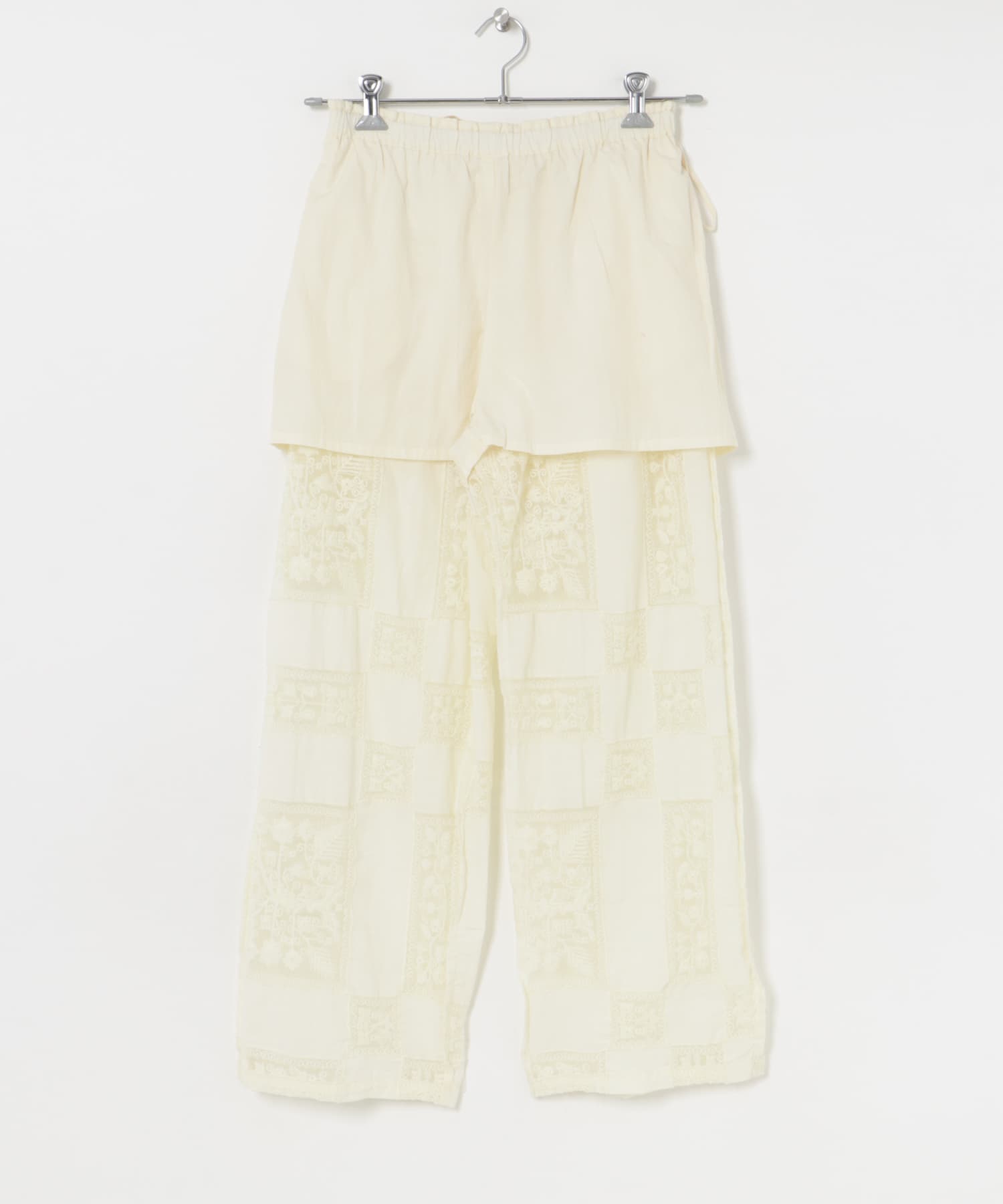 OFF WHITE