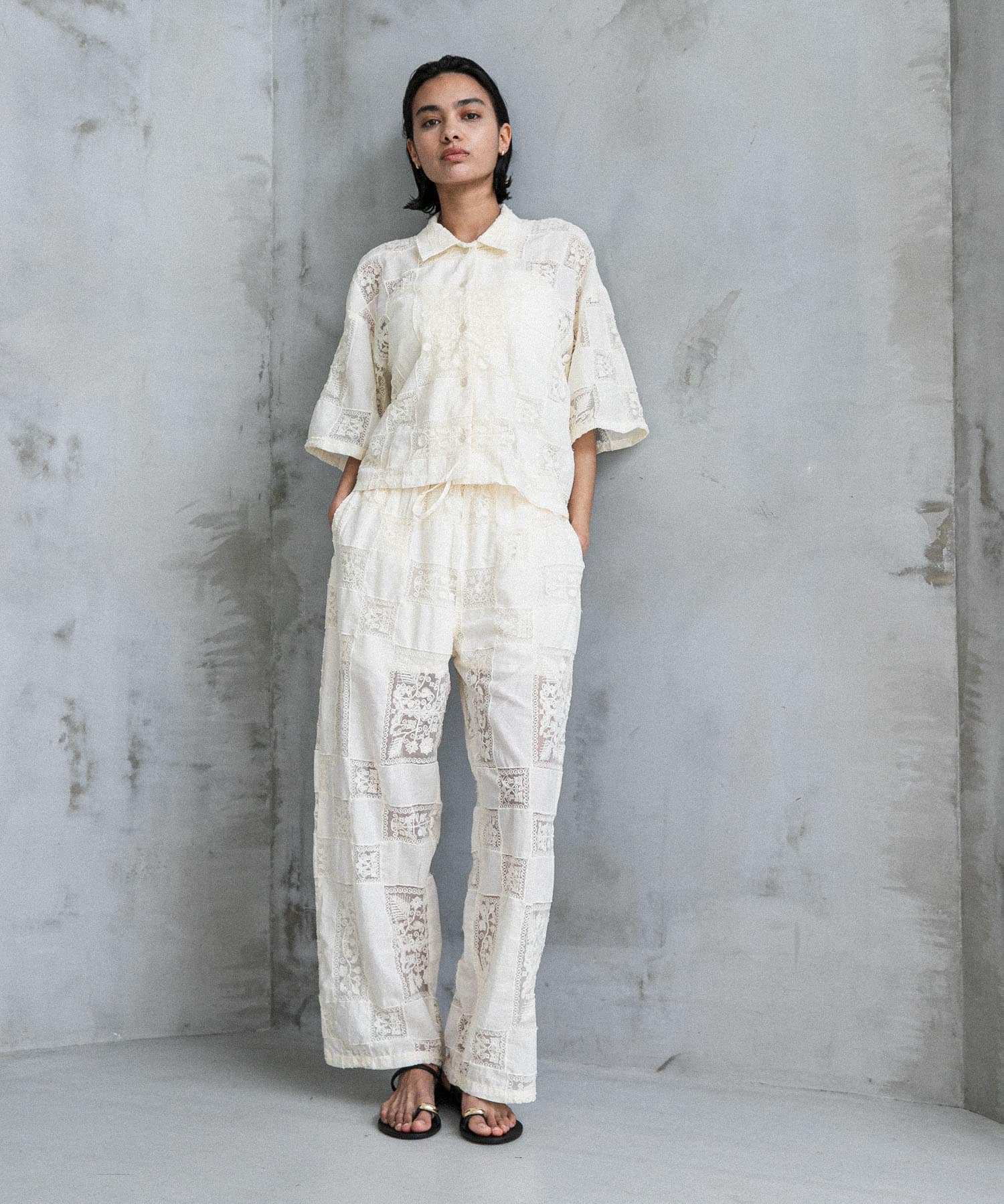 OFF WHITE