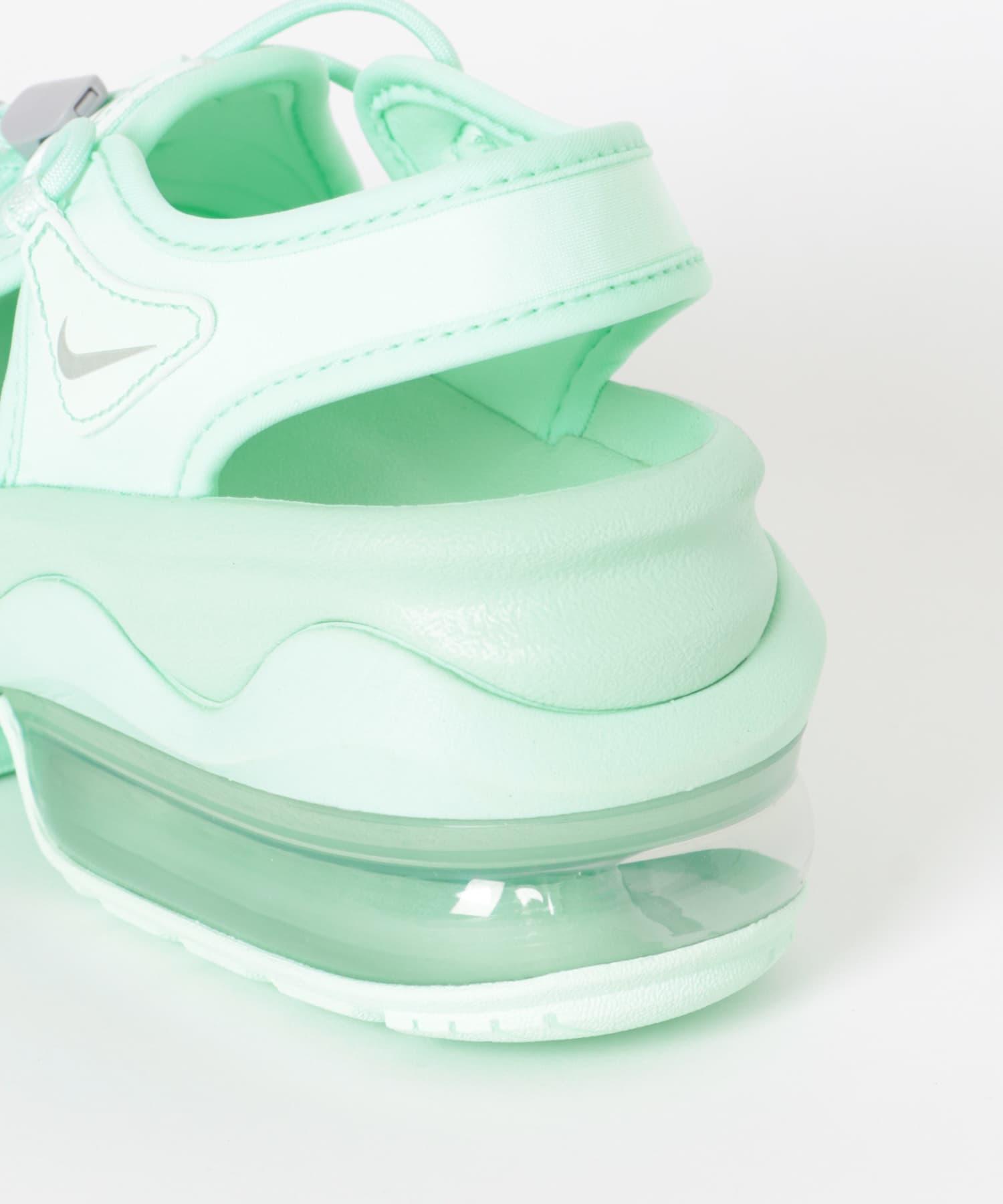 NIKE　エアマックスココサンダル MINT FOAM 23