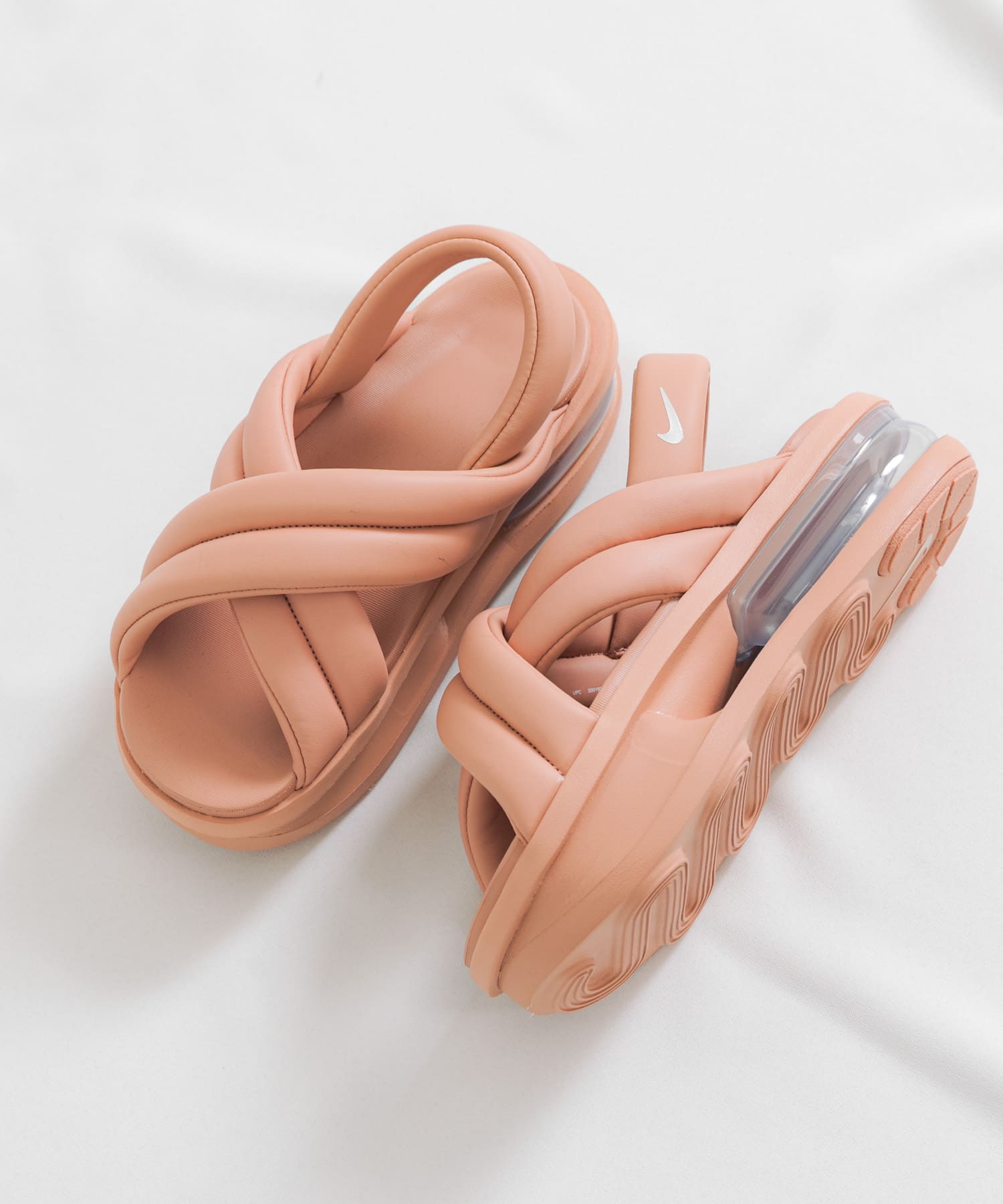 NIKE　エアマックスアイラサンダル ROSE GOLD 23