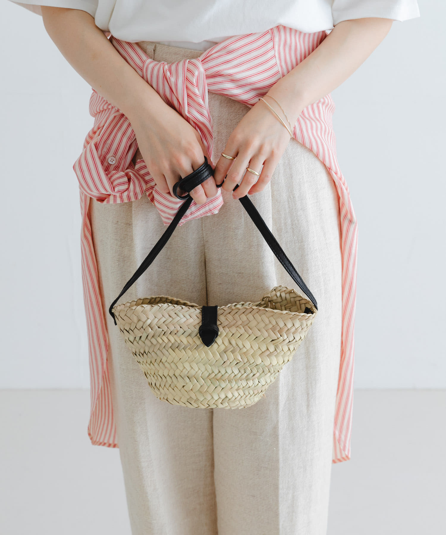 KECH Le ESSENTIELS　RAFFIA LEATHER FLAP MINI BLACK one