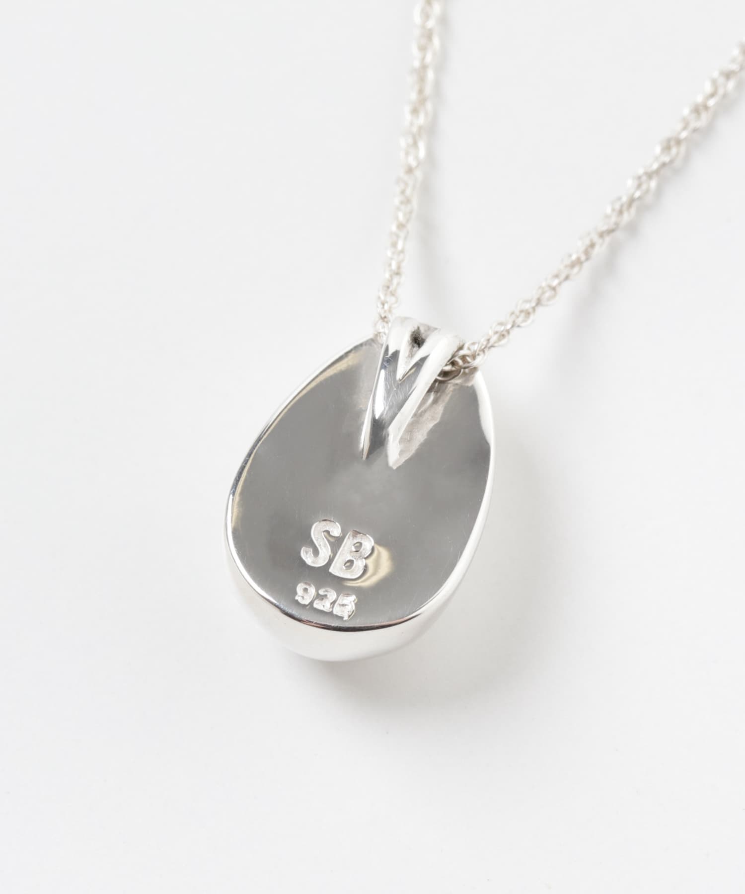 Sophie Buhai　Tiny Egg Pendant SILVER -