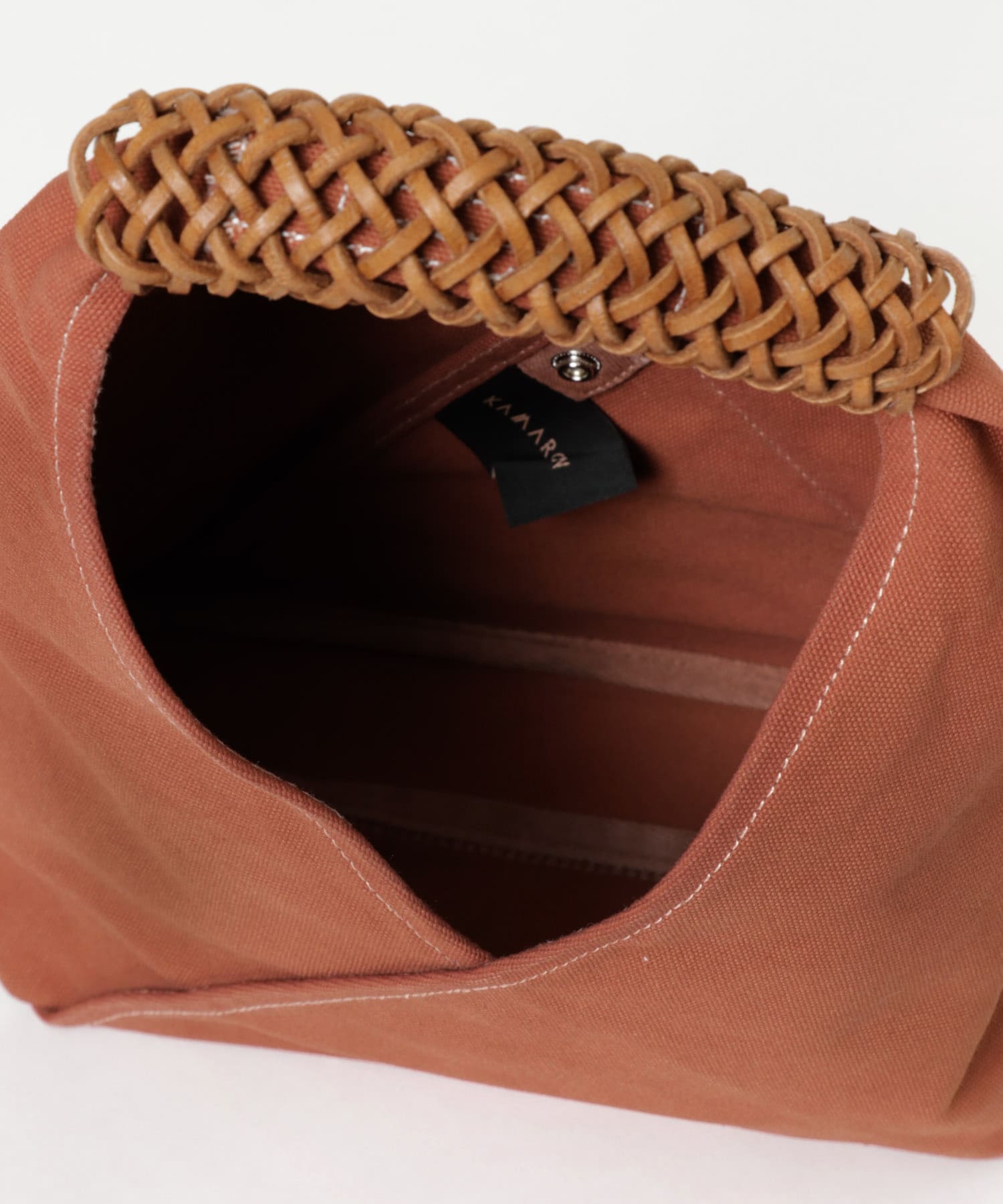 KAMARO’AN　WovenTriangle Bag36 Ochre-Red one