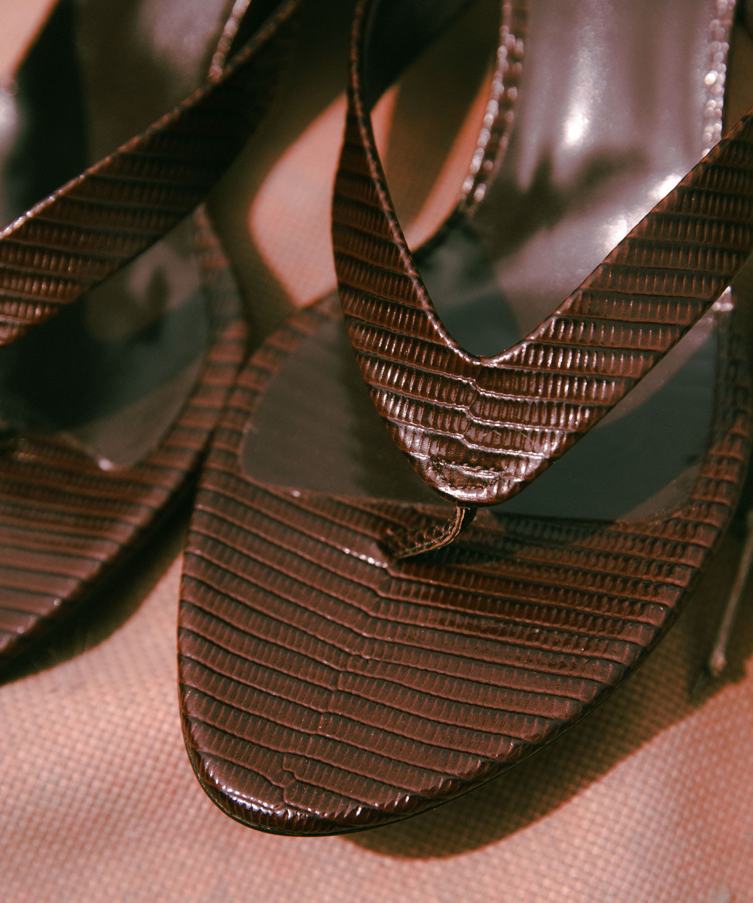 LE MONDE BERYL　MICRO WEDGE THONG SANDAL BRUCIATO 36