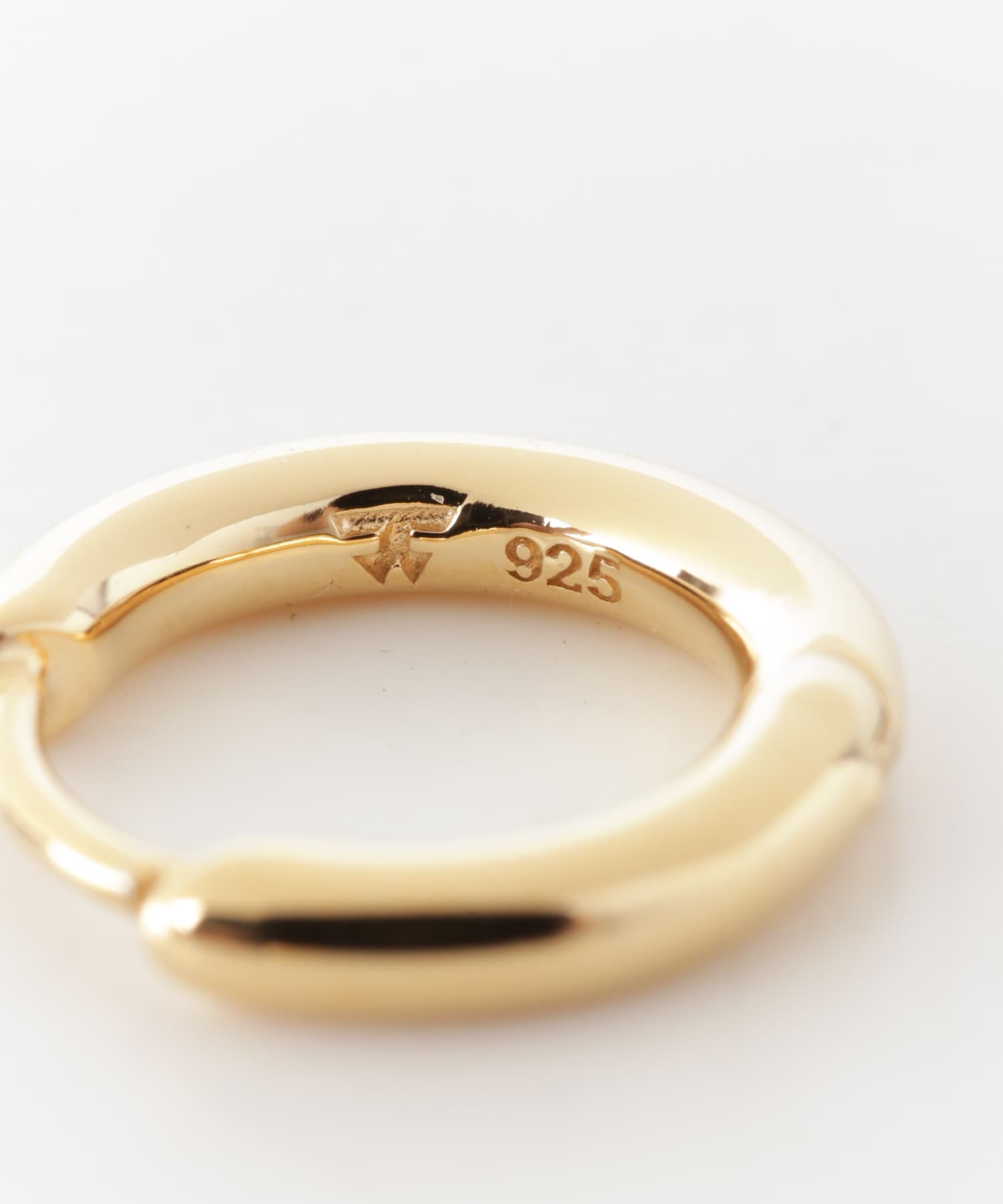 TOM WOOD　Classic Hoops Small Gold GOLD -
