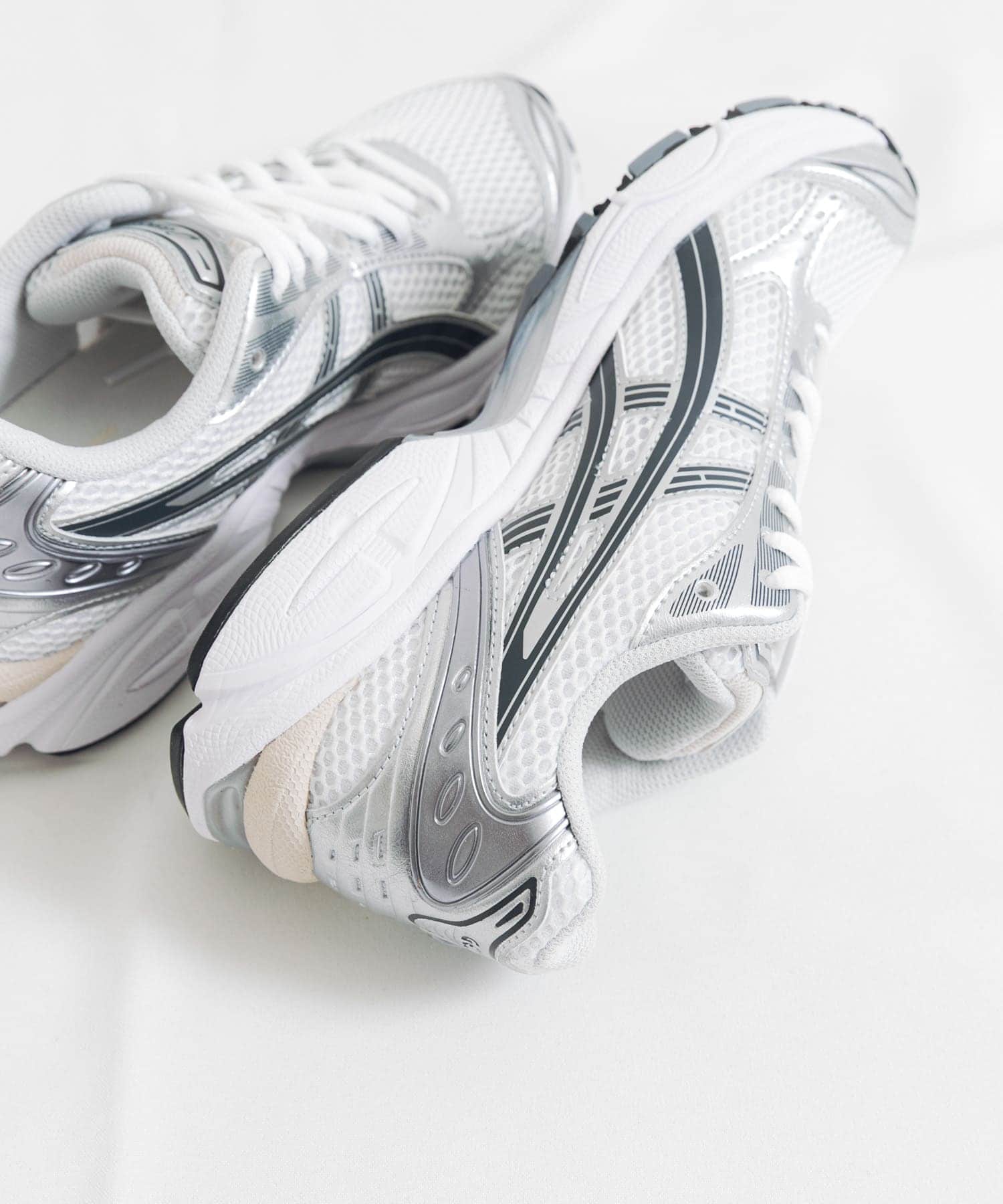 ASICS　GEL-KAYANO 14