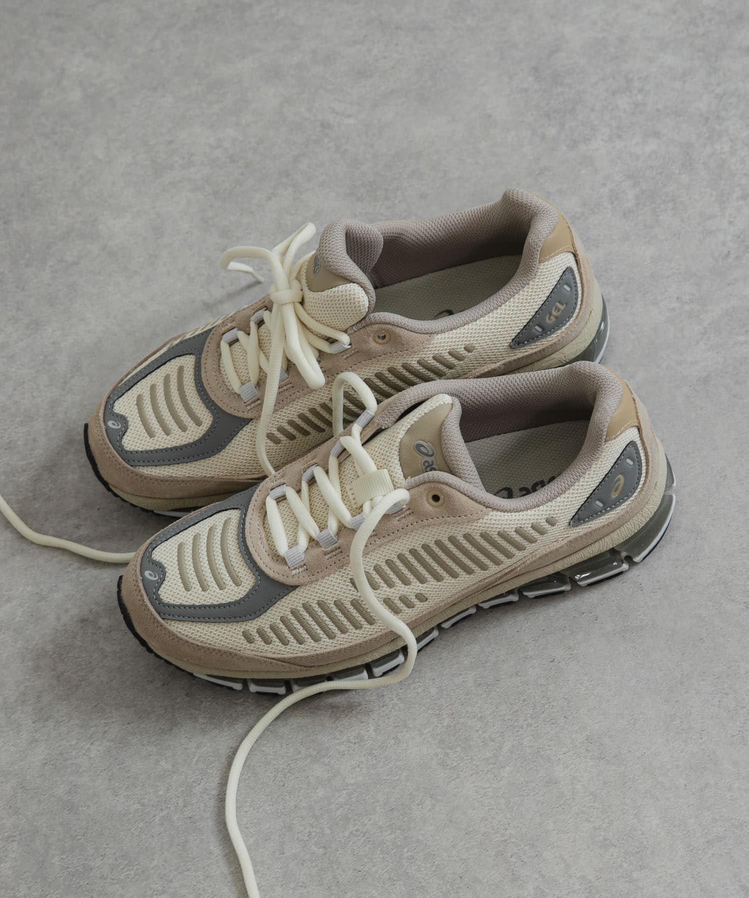 ASICS　GEL-QUANTUM 360 l AMP