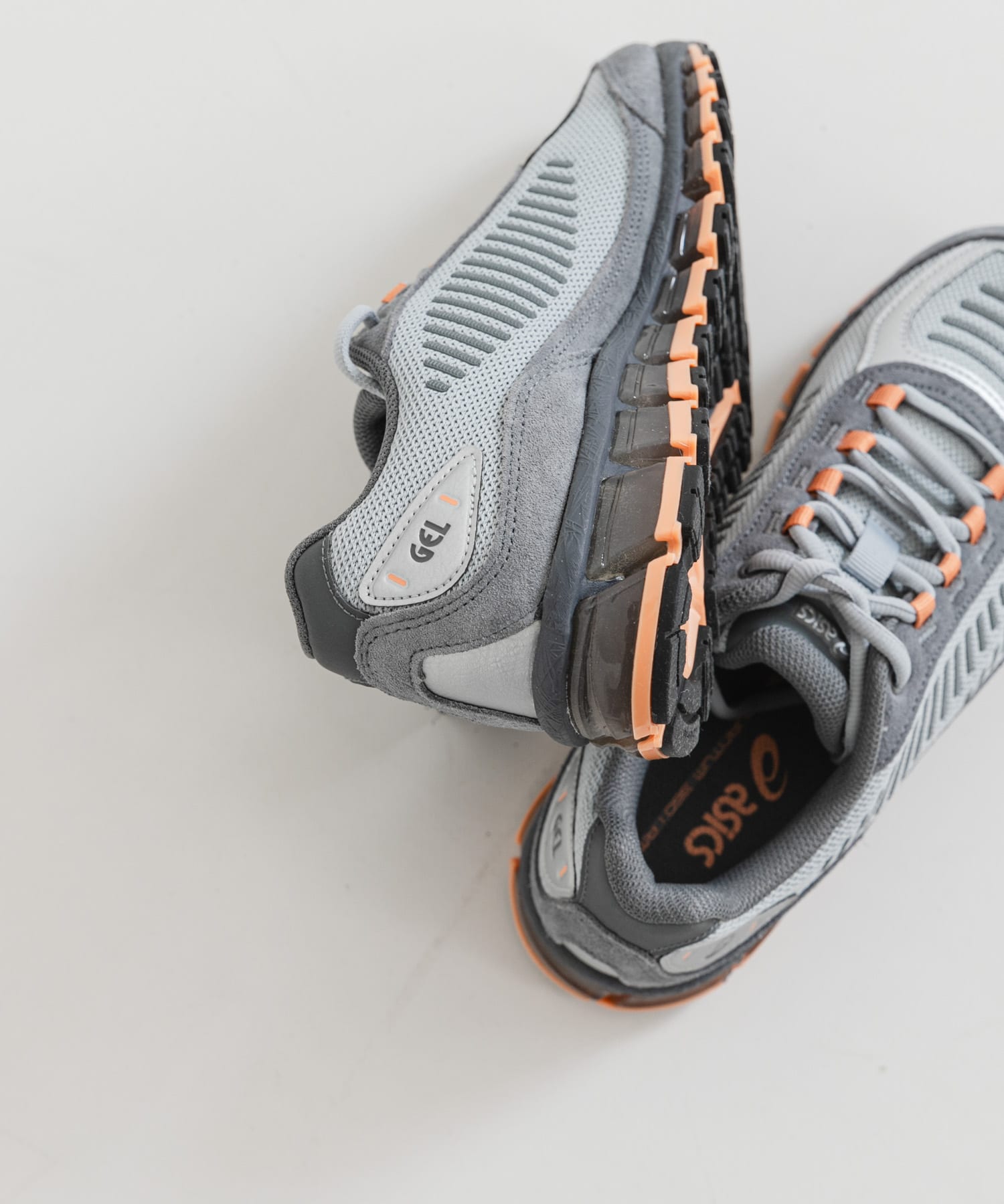 ASICS　GEL-QUANTUM 360 l AMP AP GY/S GY 23.5