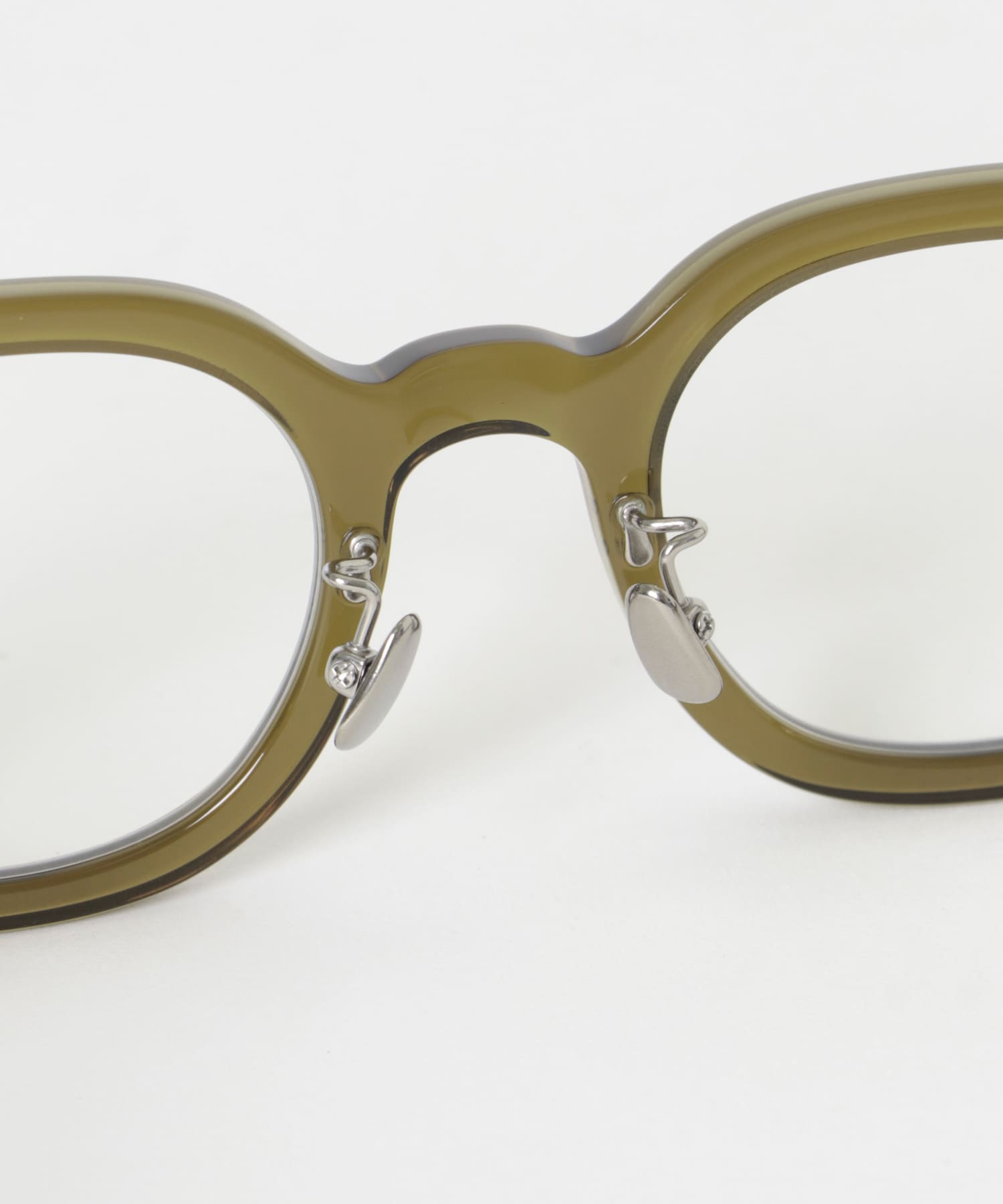 BLANC　B0043 V OLIVE -