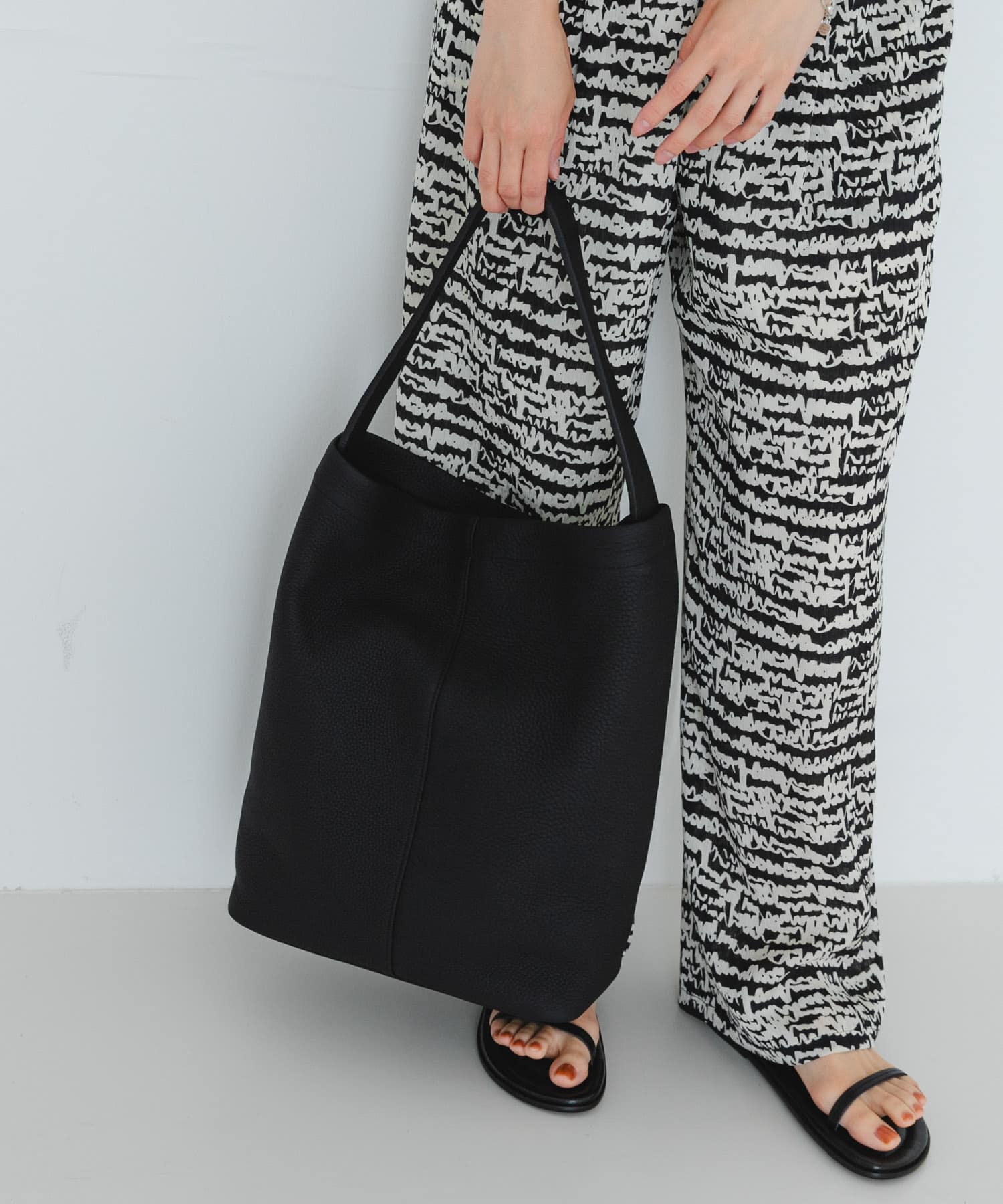 ITTI　MARY BUCKET SHOULDER