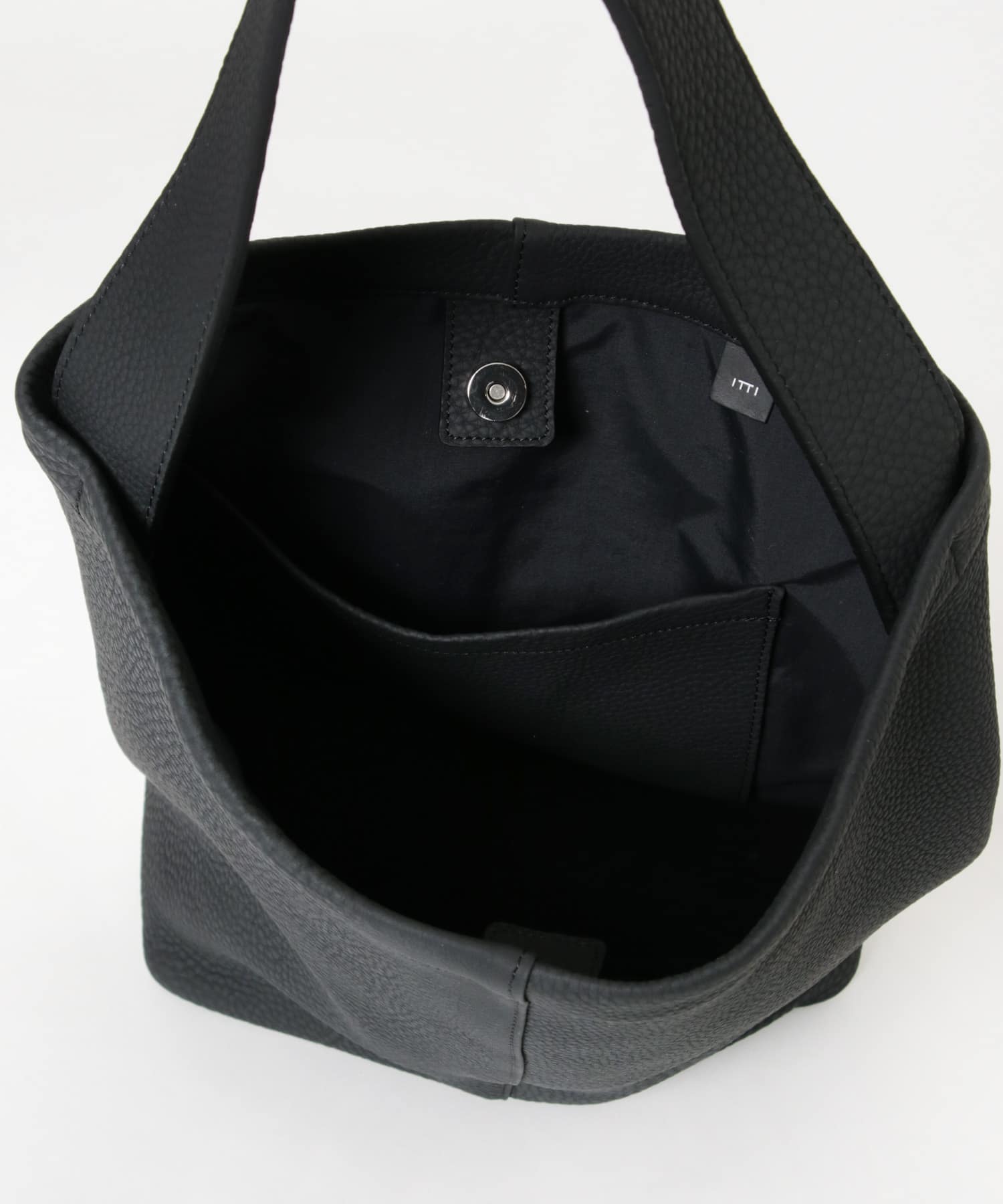 ITTI　MARY BUCKET SHOULDER BLACK one