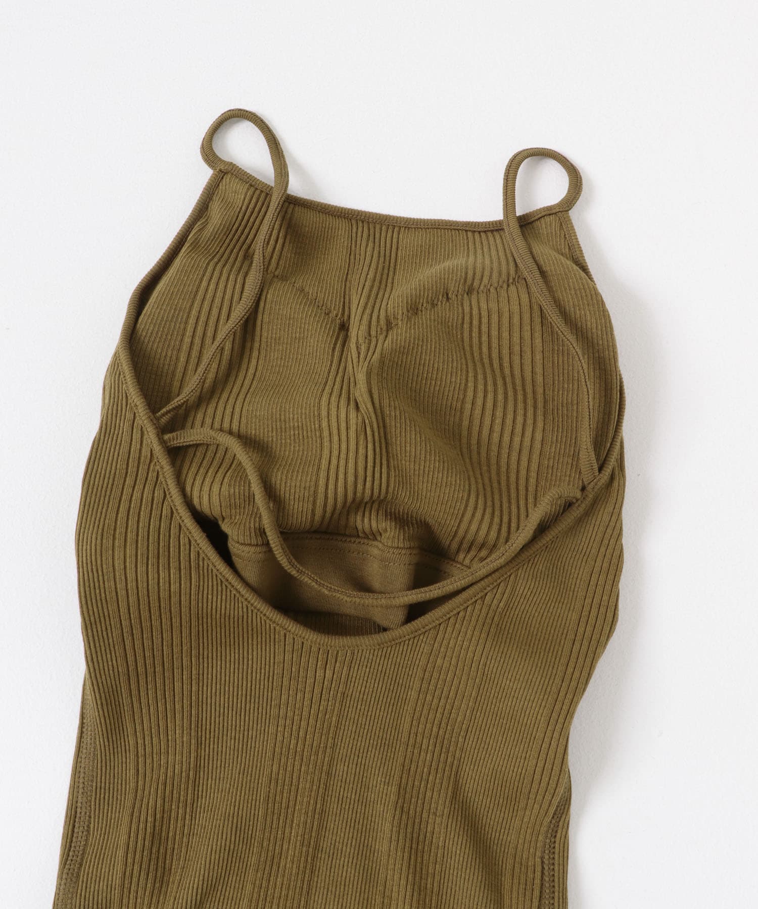 HAKUJI　Random rib open back cami OCHER FREE