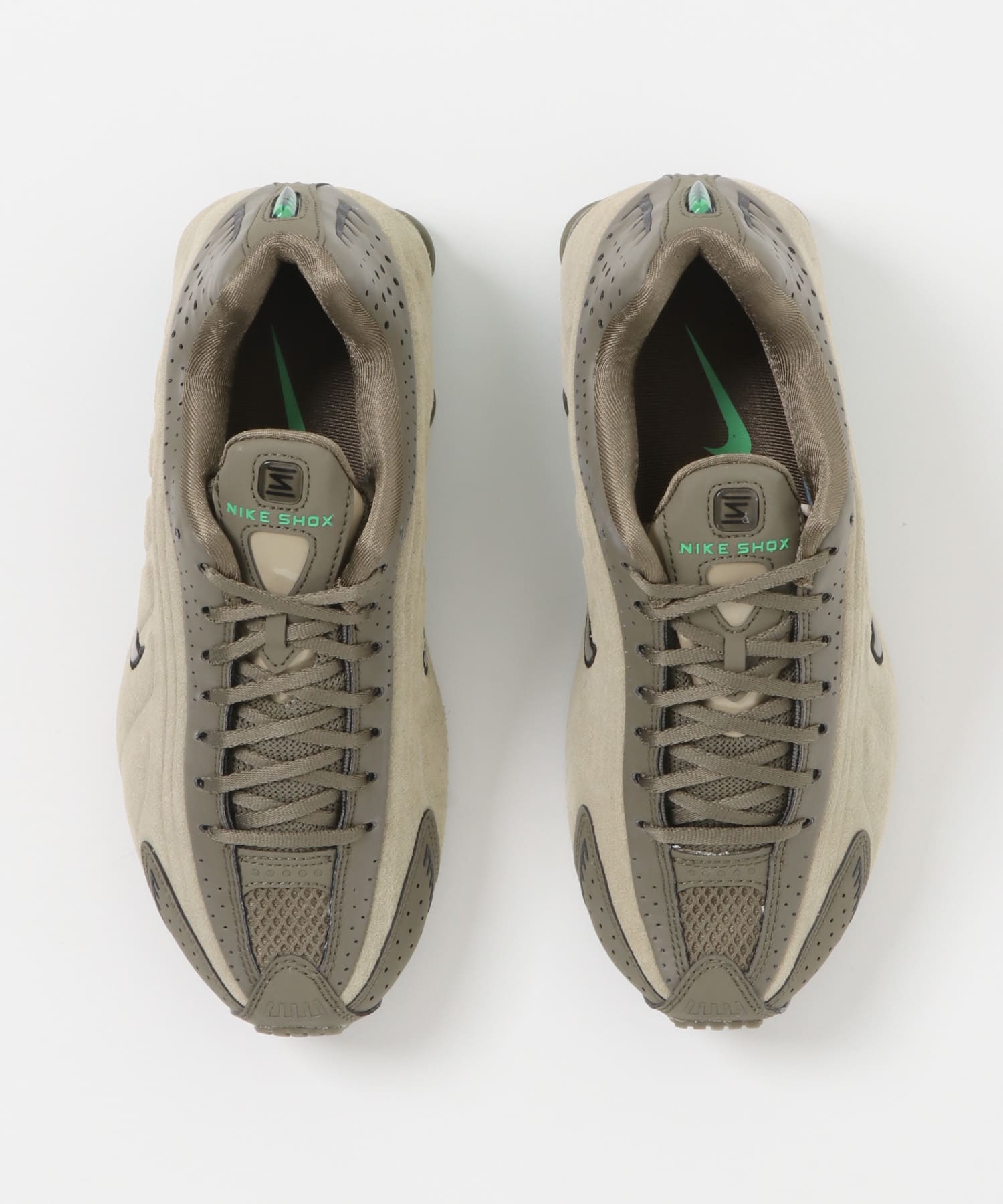 NIKE　SHOX R4 200 O KHA 23.5