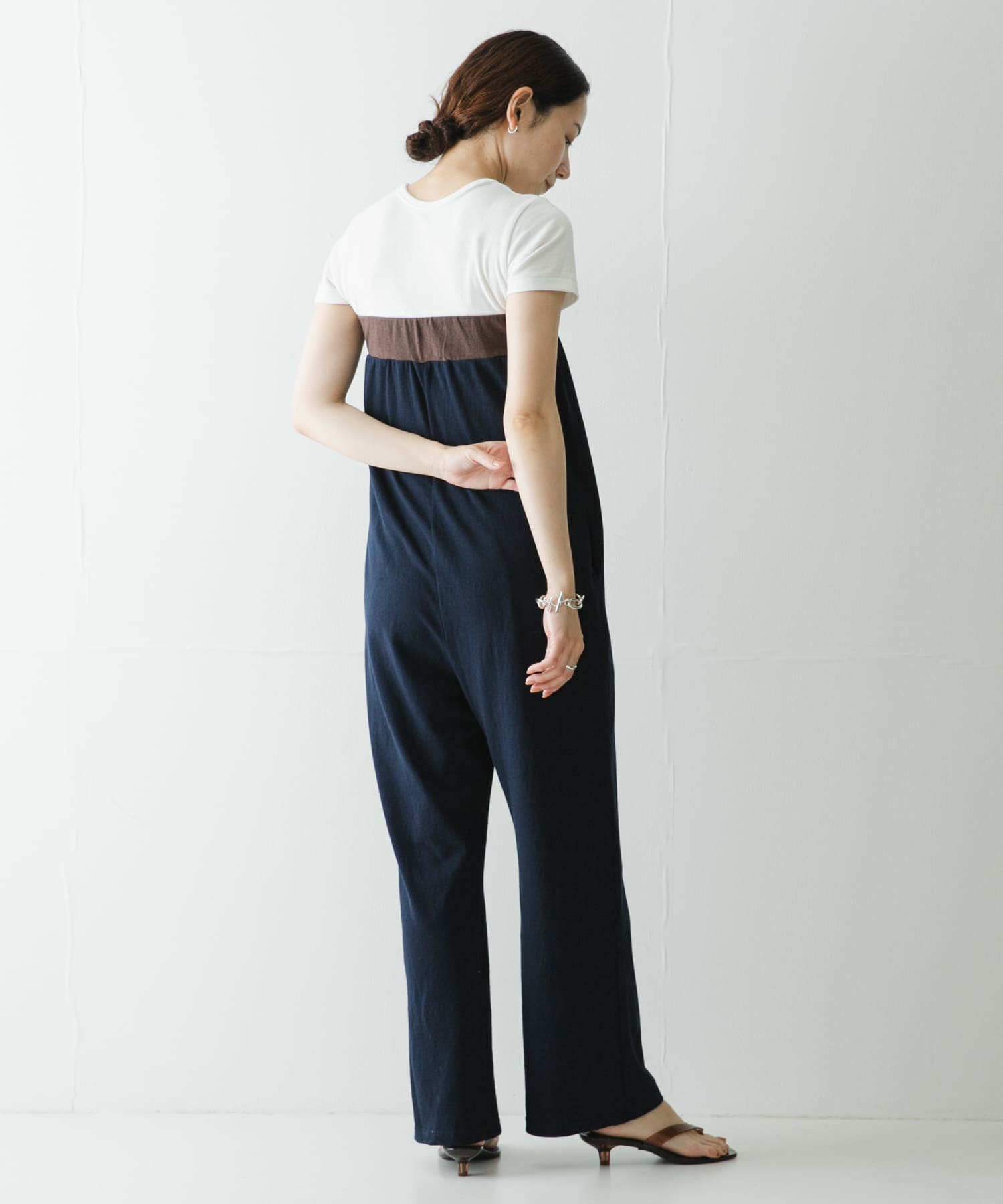 NAVY BROWN