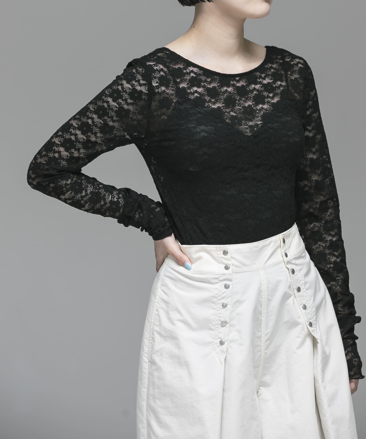 ambiguous　Lace Body Suit