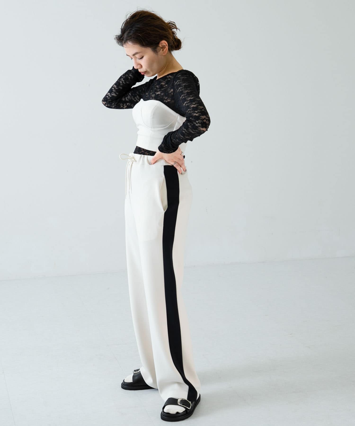 OFFWHITE
