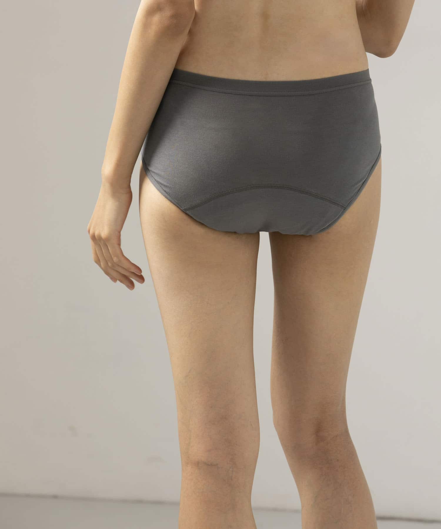 sign for ur MOON SHORTS gray S