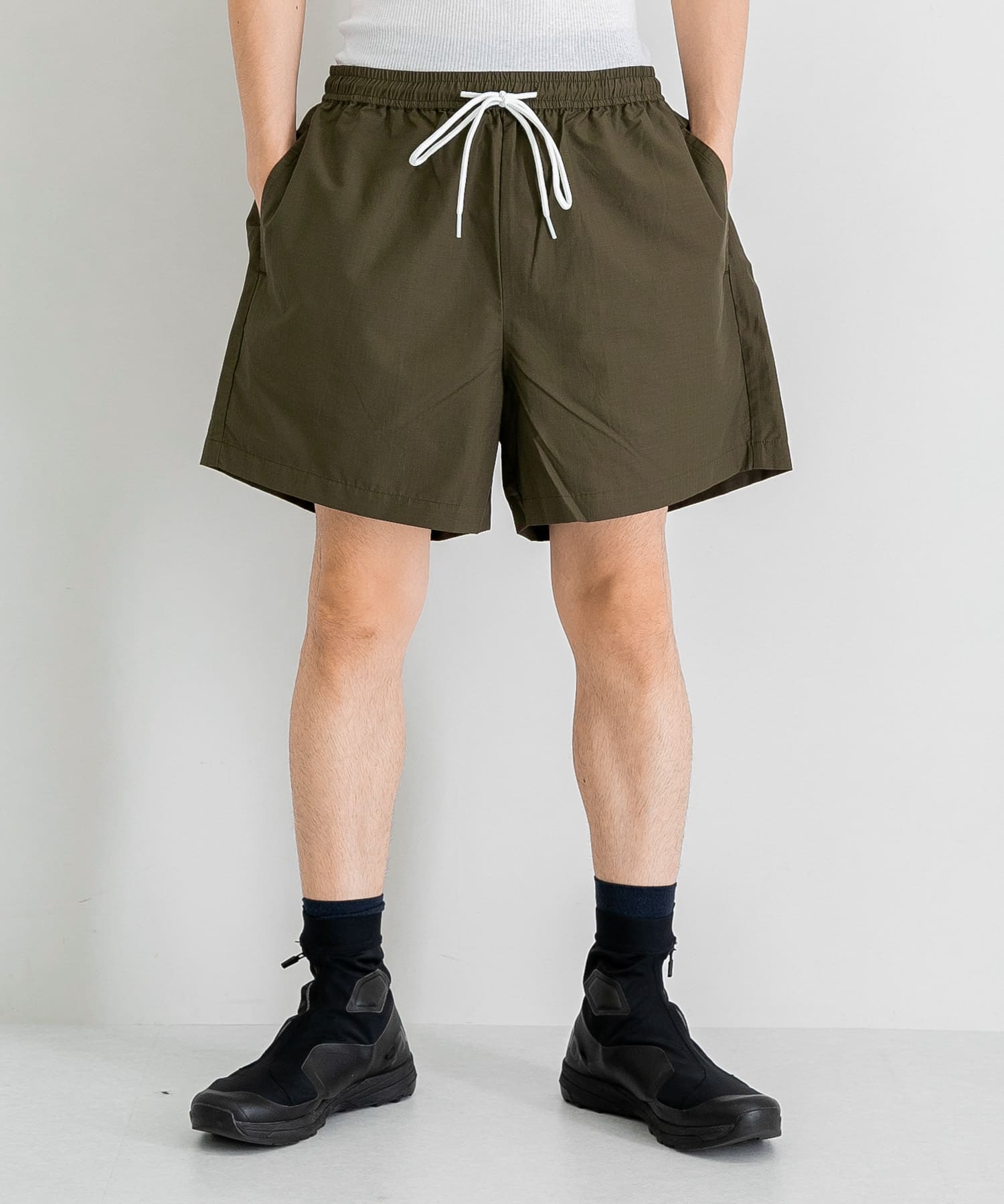 KHAKI