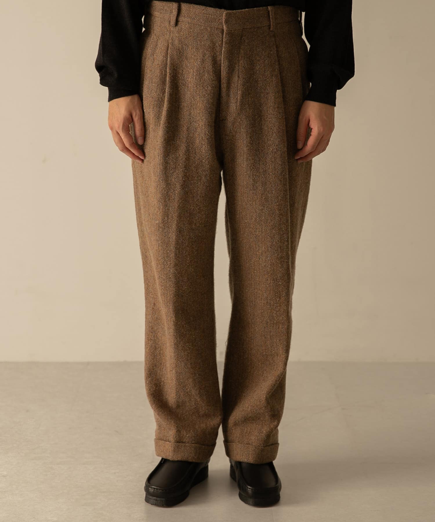 A PRESSE　Tweed Two Tuck Trousers