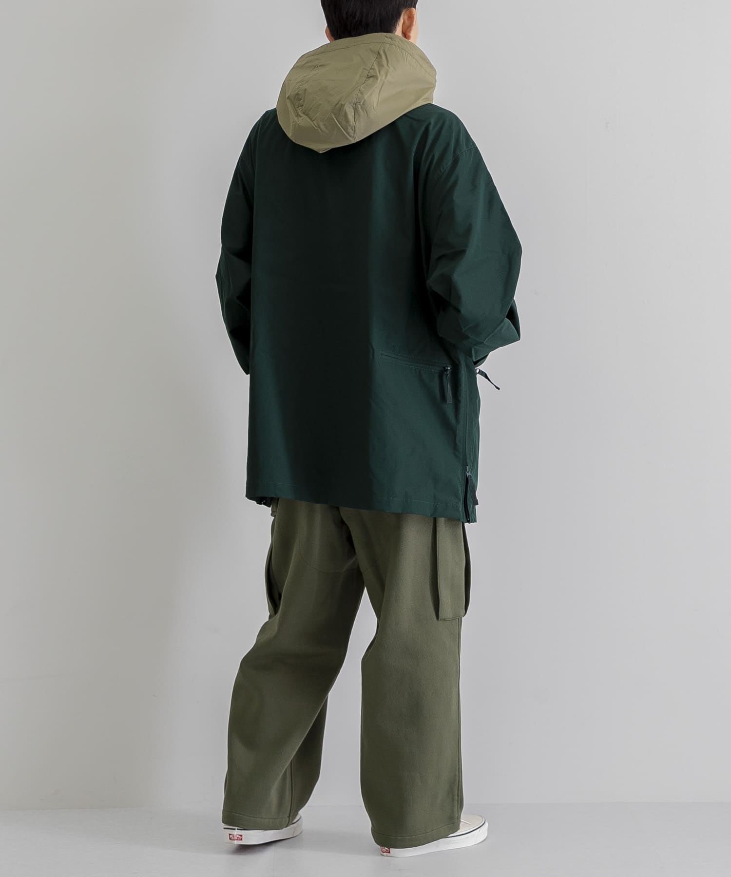 model身長：175cm　着用サイズ：L