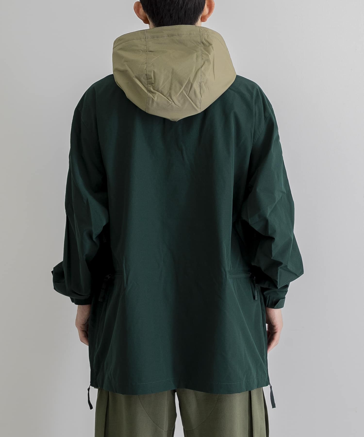 model身長：175cm　着用サイズ：L
