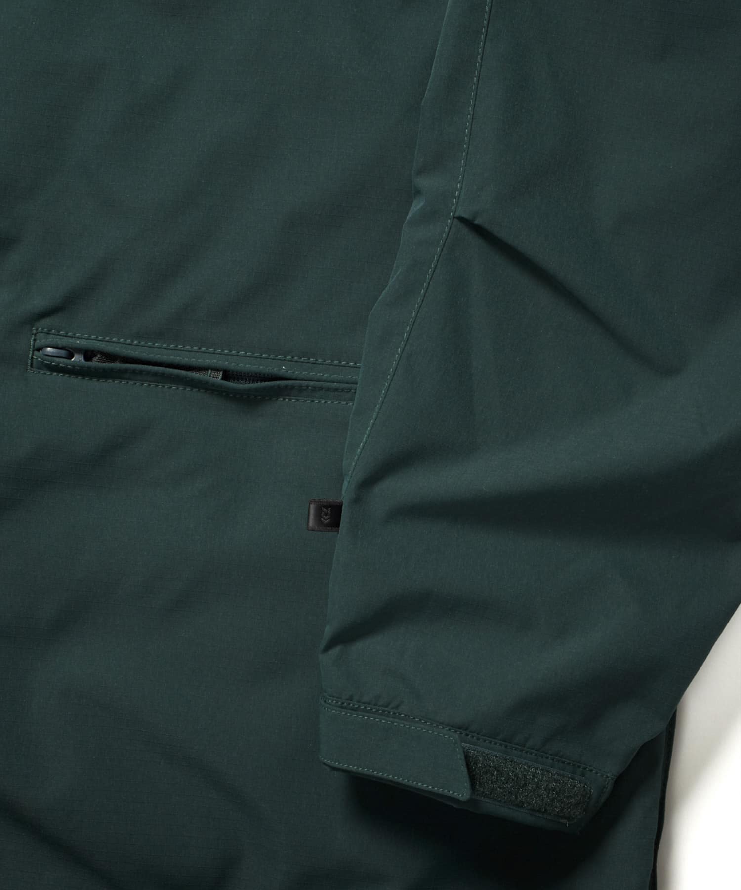 DAIWA PIER39　TECH ANORAK PARKA GREEN M