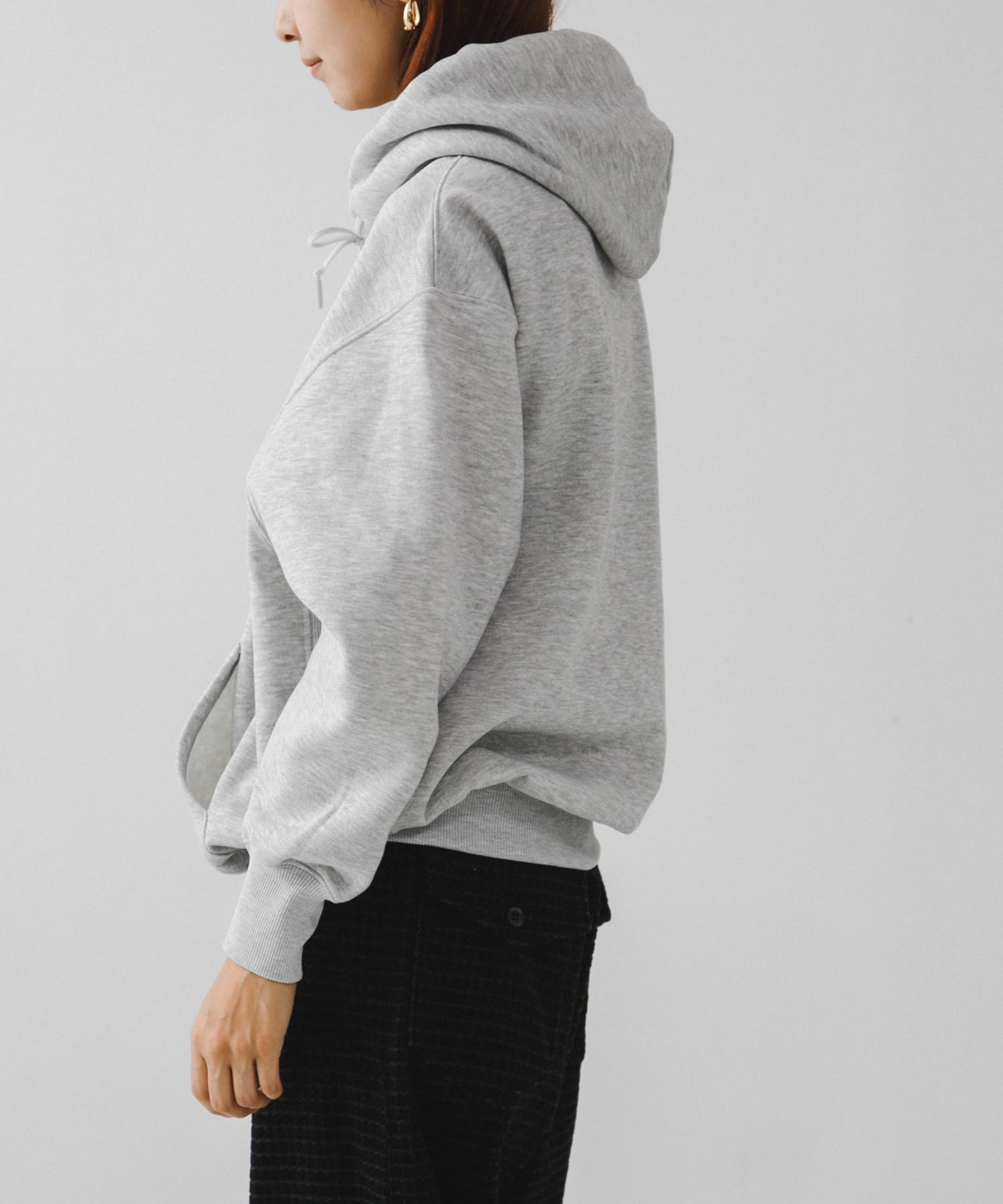 TOP GRAY