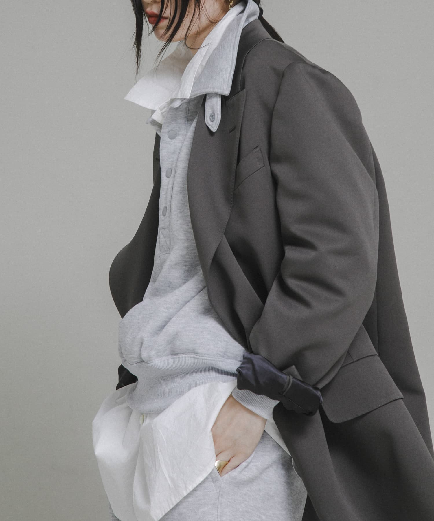 TOP GRAY