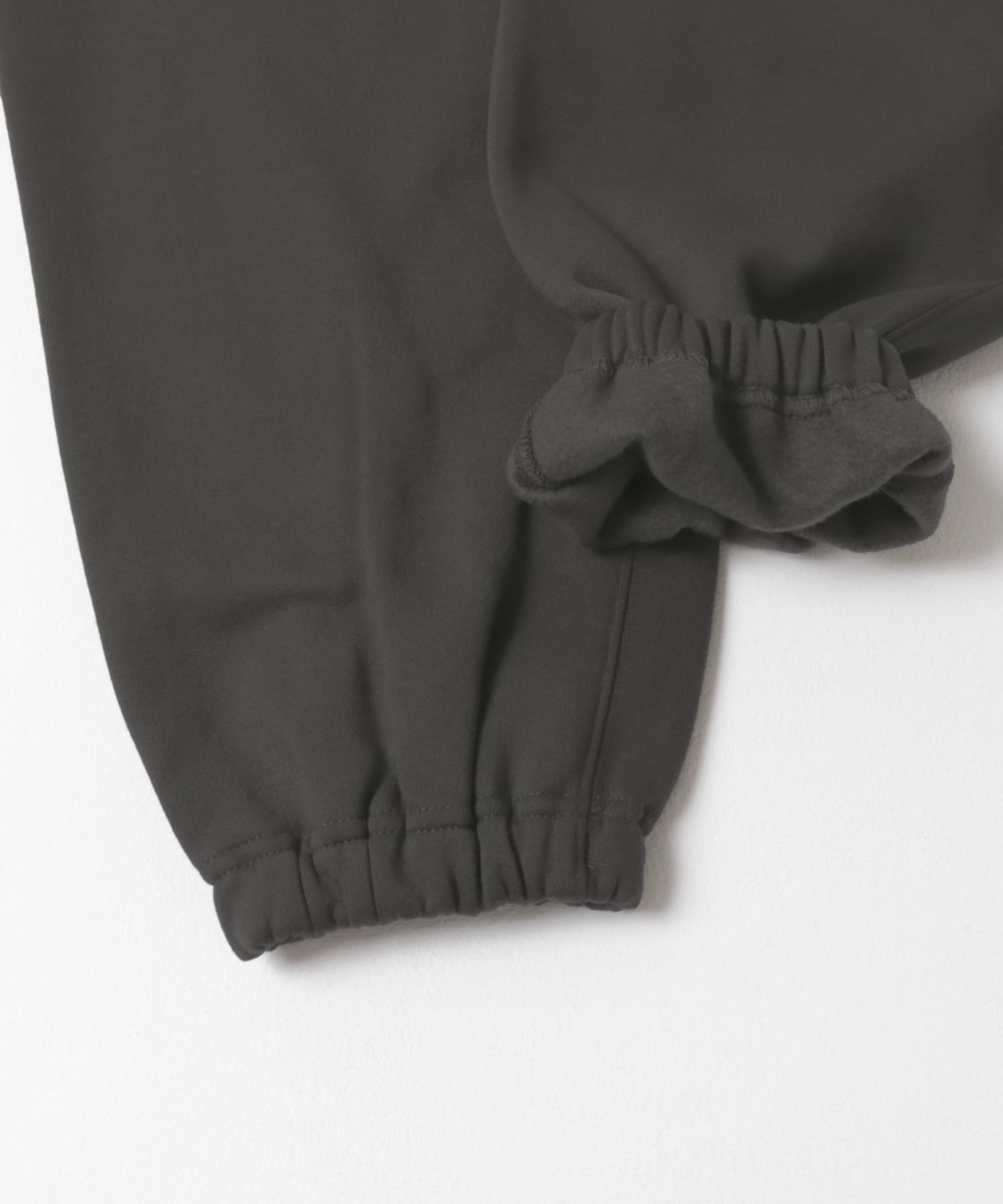 DAIWA PIER39　Ws TECH SWEAT PANTS CHARCOAL FREE