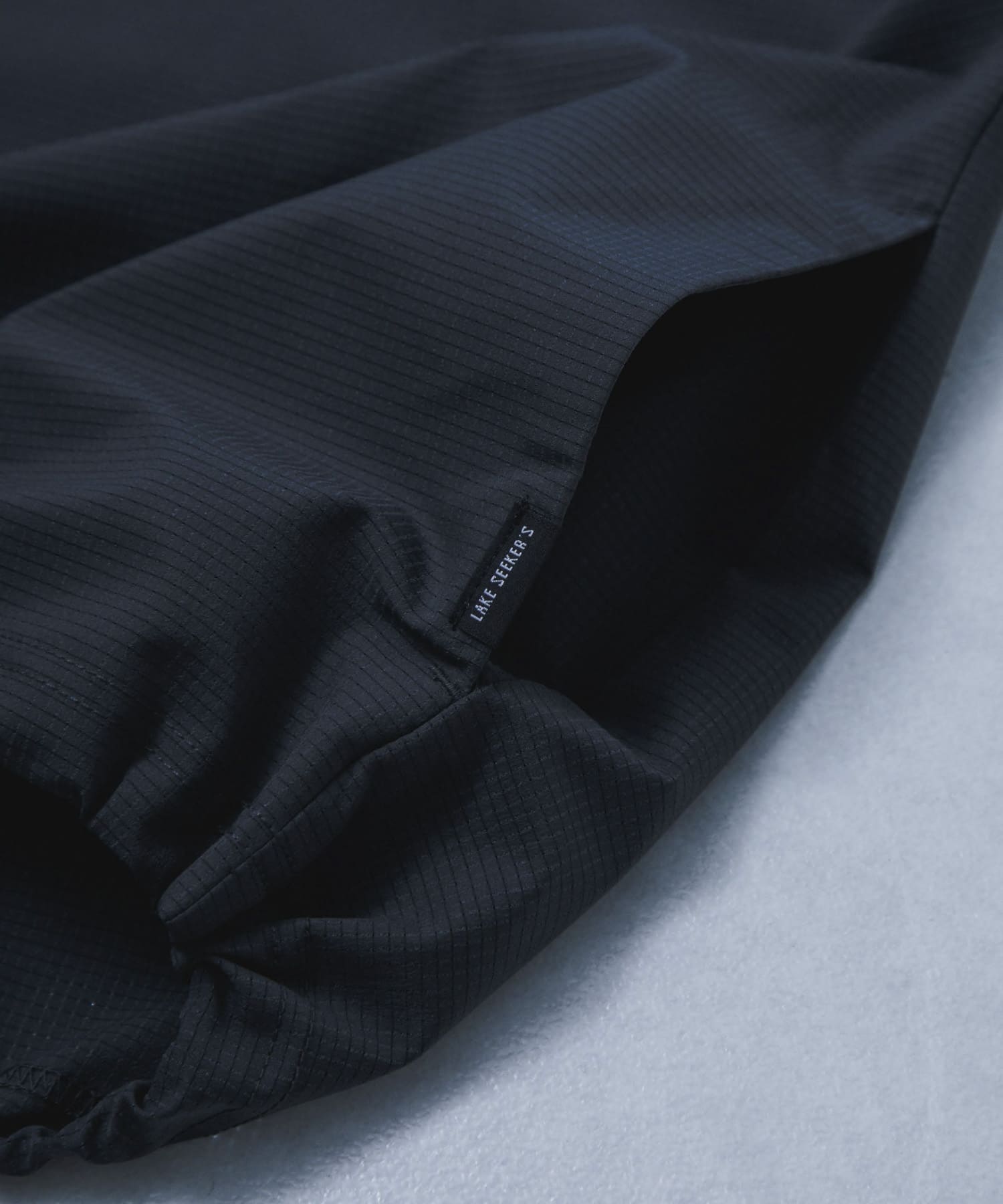 LAKE SEEKERS　Ventilation S/S TEE CHARCOAL M