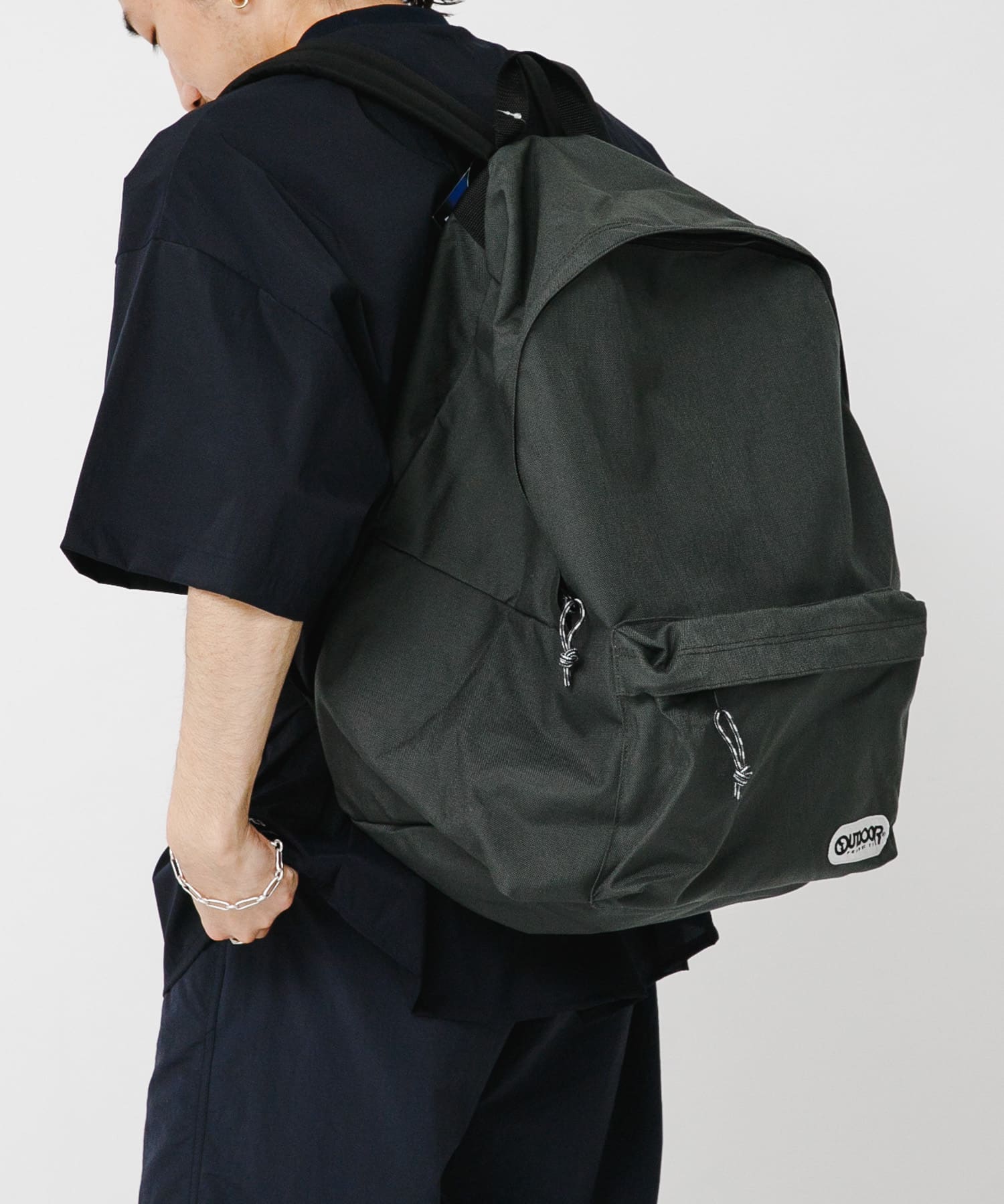 OUTDOOR PRODUCTS　Daypack　X-LARGE GRAPHITE FREE