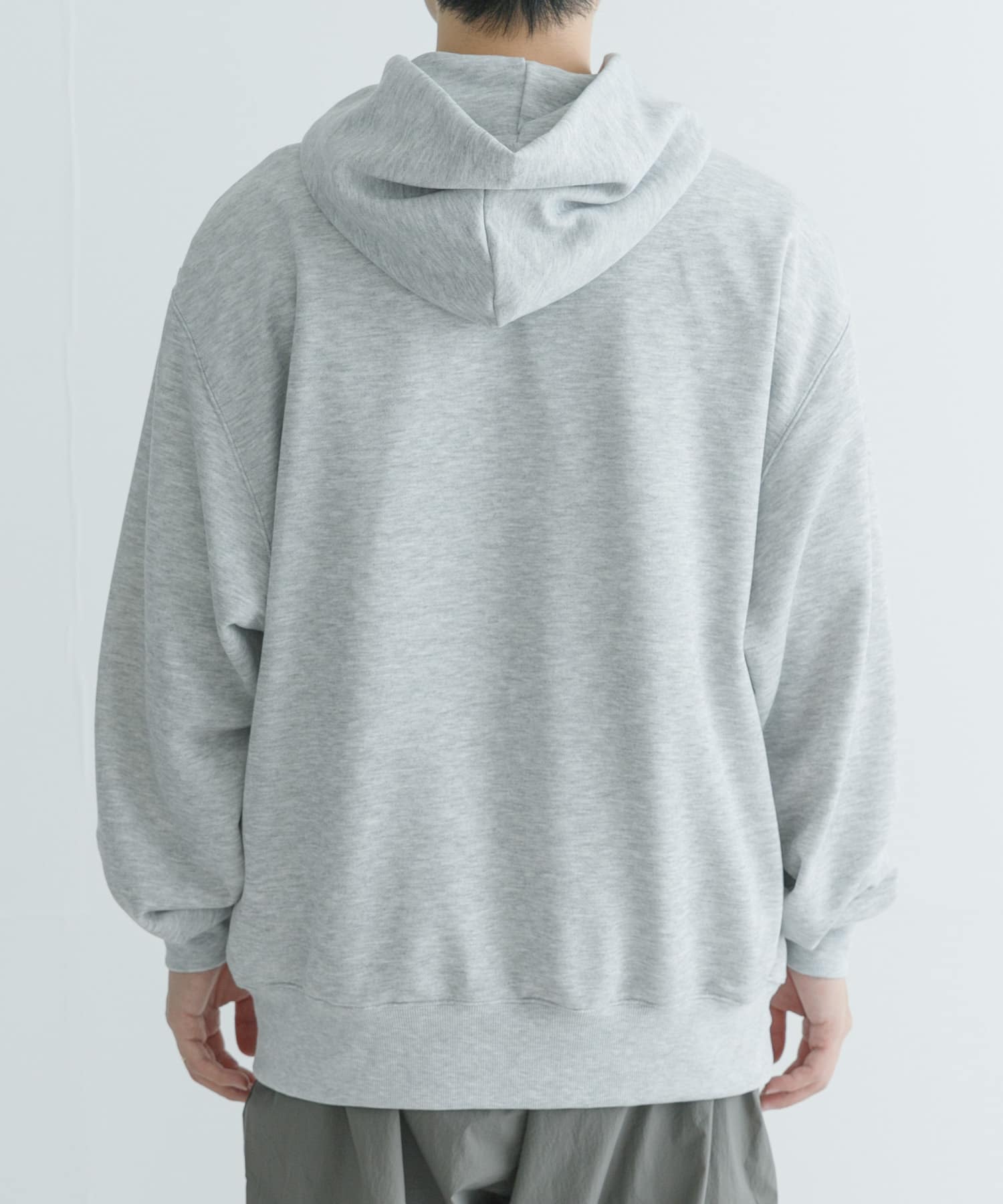 DAIWA PIER39 TECH SWEAT HOODIE(S ASH): トップス｜URBAN