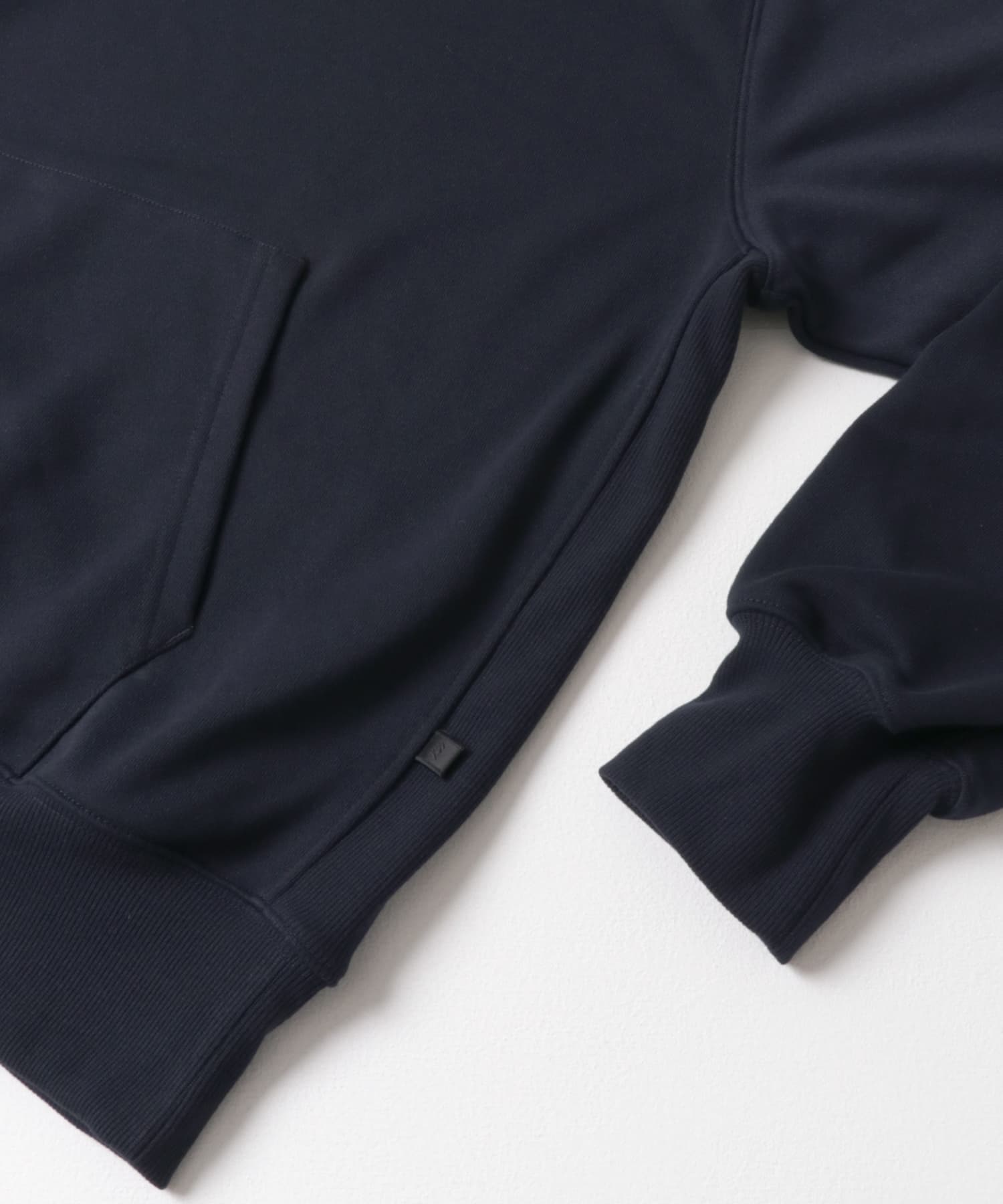 DAIWA PIER39　TECH SWEAT HOODIE NAVY S