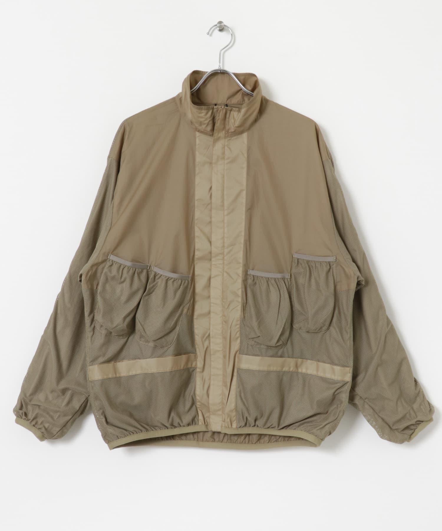 DAIWA PIER39　TECH REVERSIBLE WIND SHIELD JACKET BEIGE S