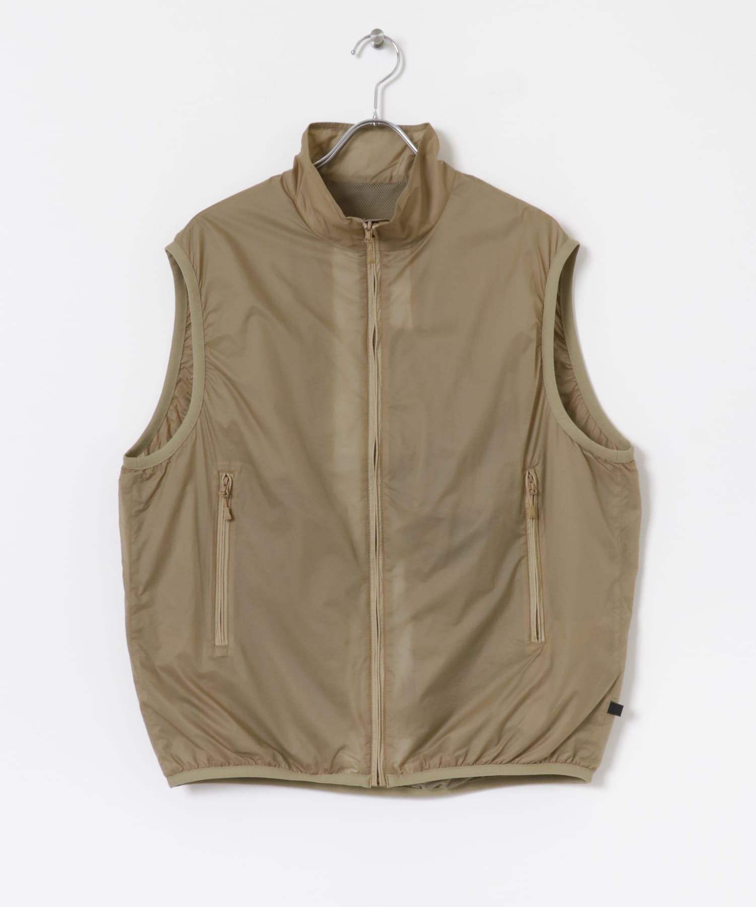 DAIWA PIER39　REVERSIBLE WIND SHIELD VEST BEIGE S