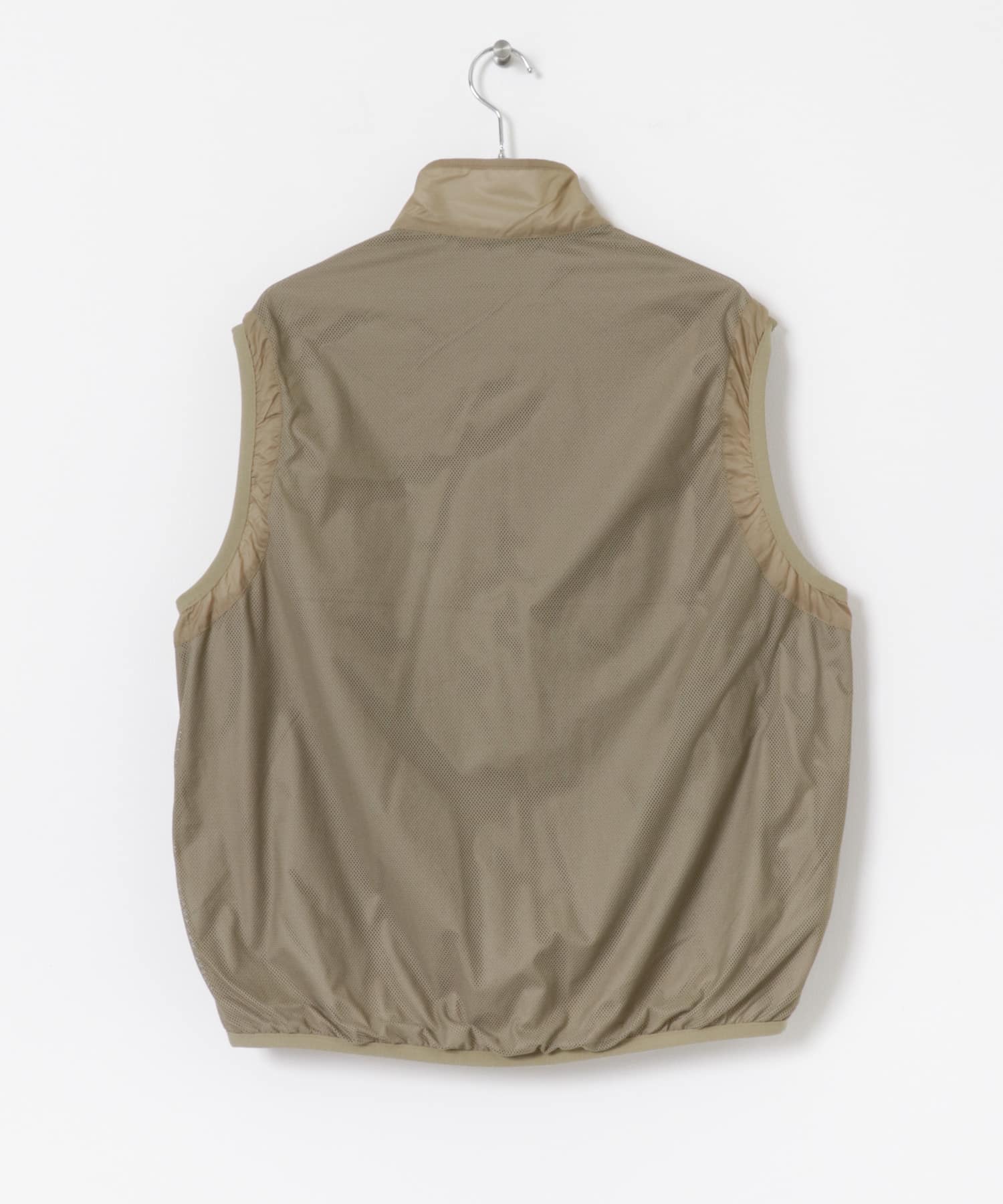 DAIWA PIER39　REVERSIBLE WIND SHIELD VEST BEIGE S