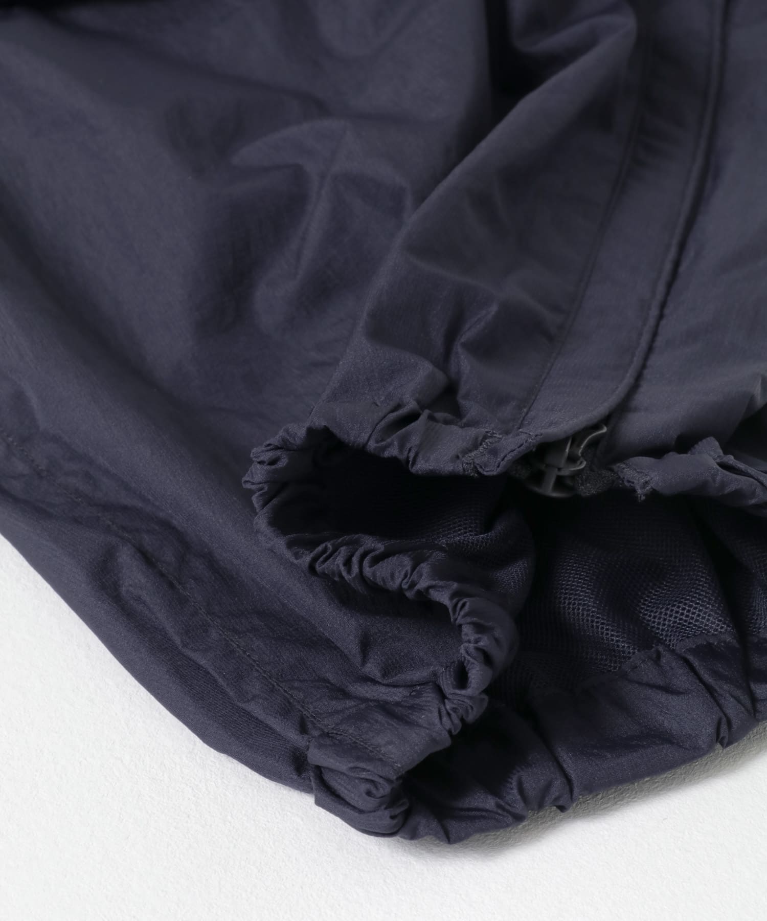 DAIWA PIER39　DECHATABLE WINDBREAKER PANTS M NAVY L