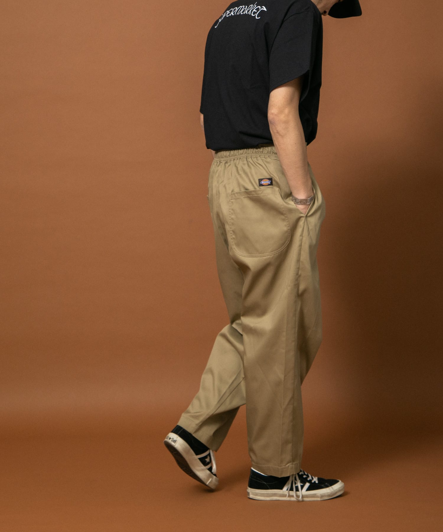 KHAKI