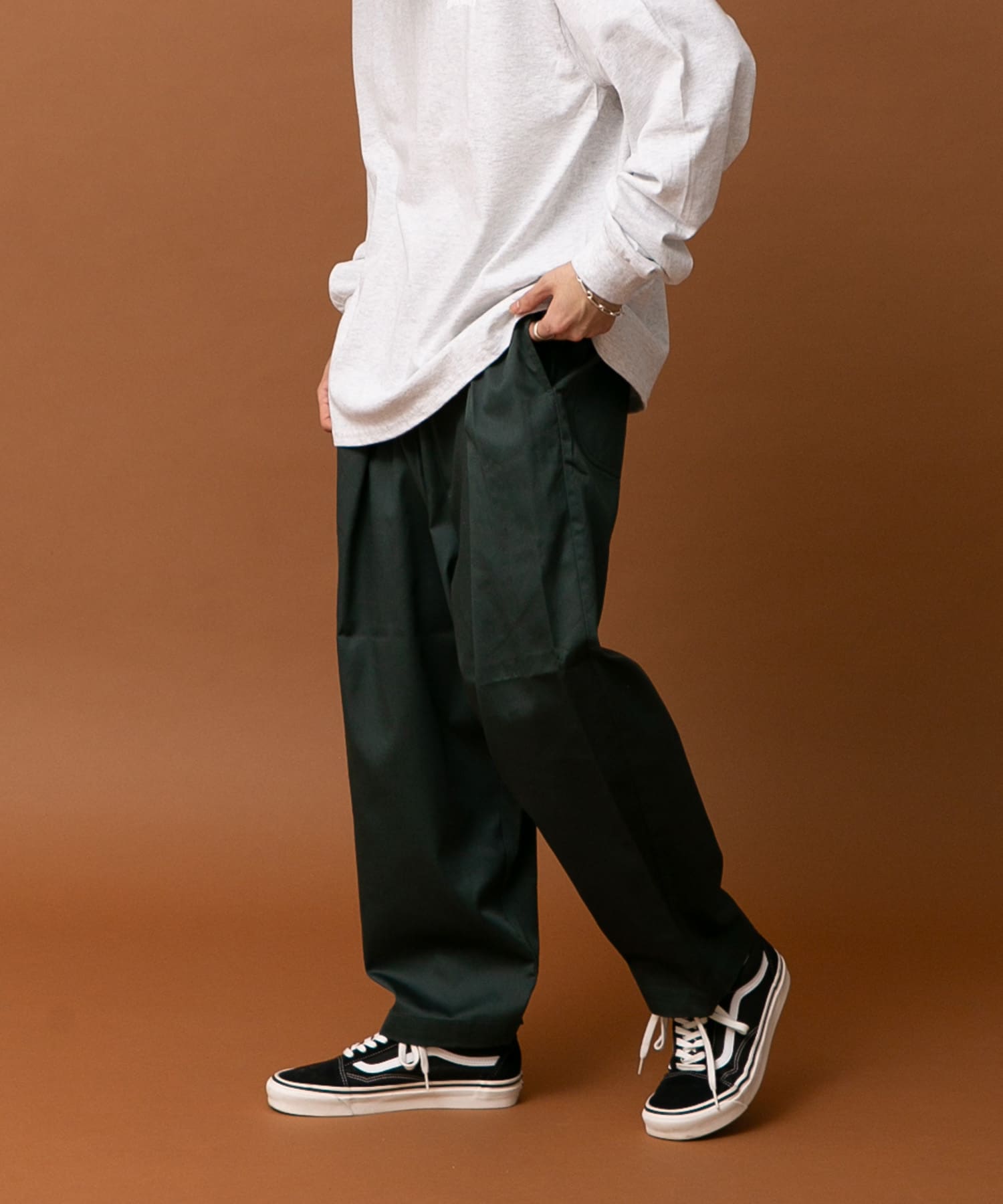 model身長：170cm 着用サイズ：FREE