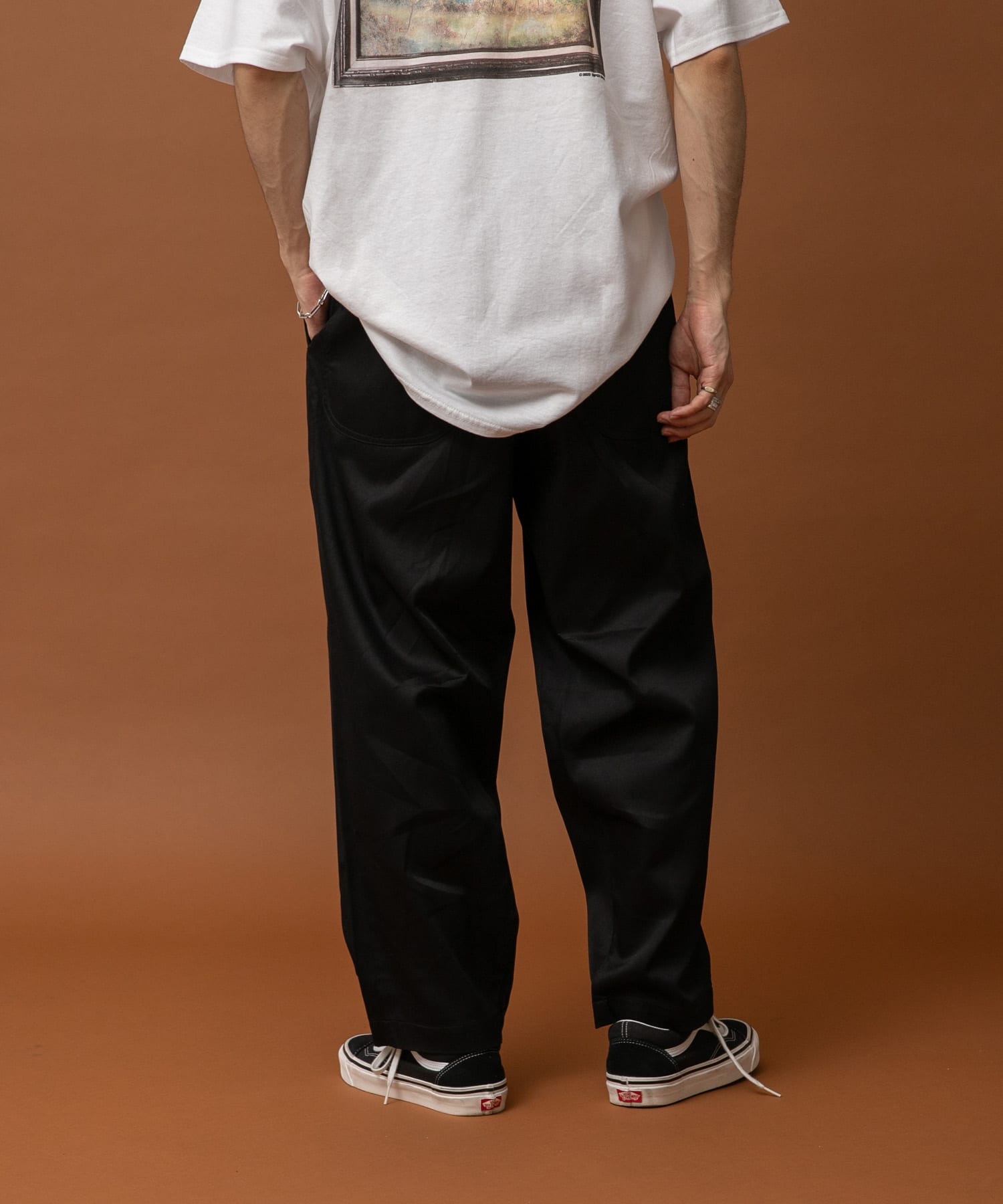 model身長：170cm 着用サイズ：FREE