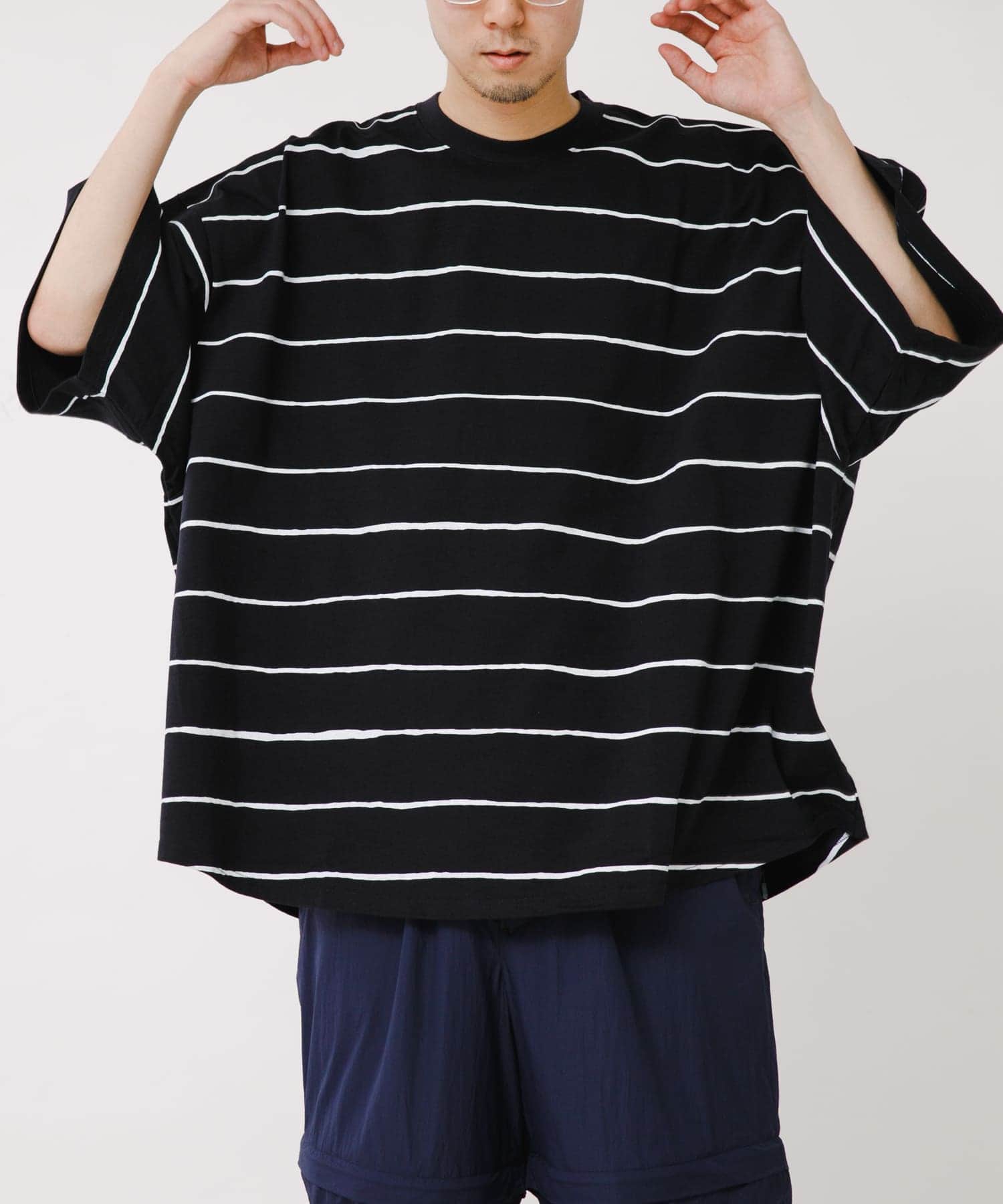 D.NVY/WHT