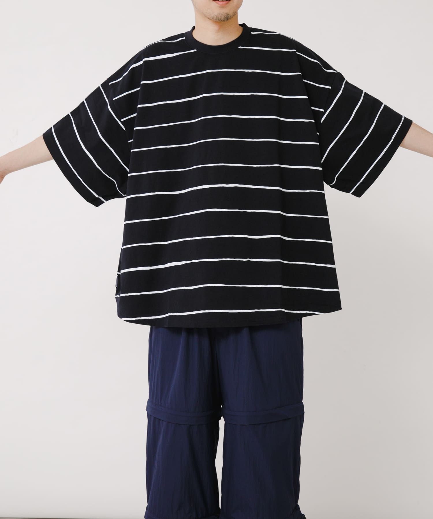 D.NVY/WHT
