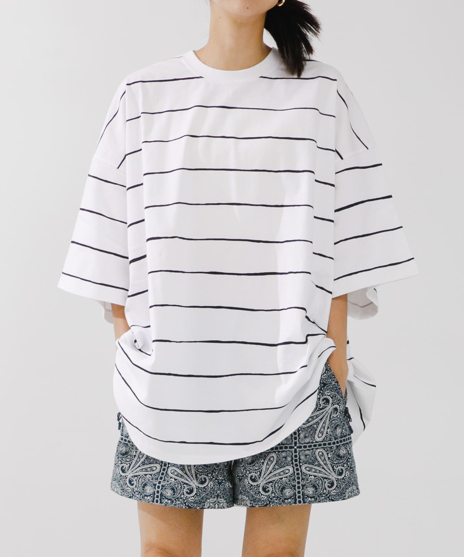 SFC　WIDE SIDE STRIPE TEE