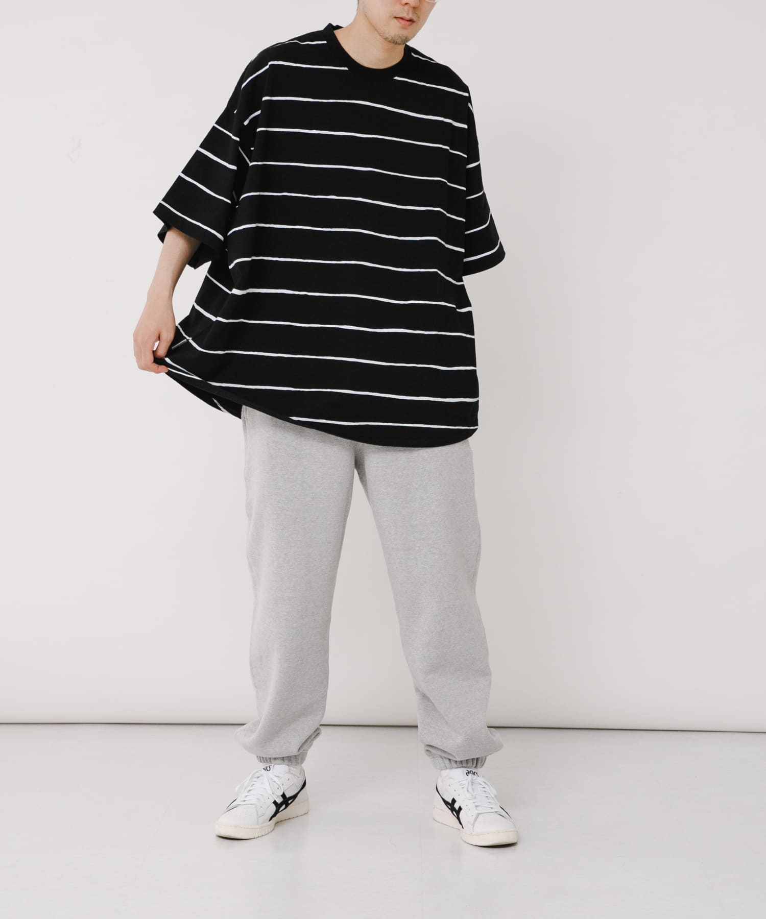 BLK/WHT