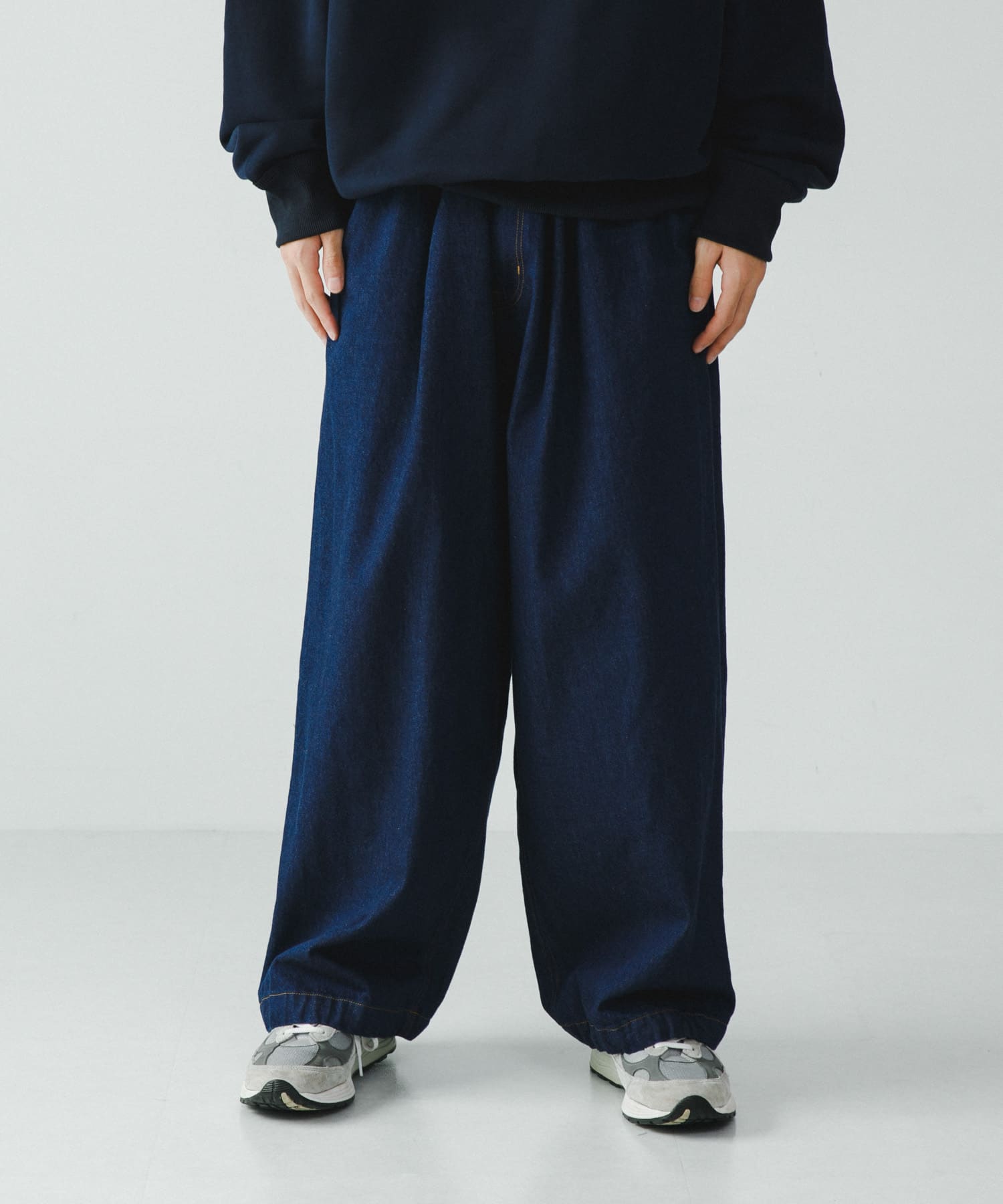 身長：184cm サイズ：2