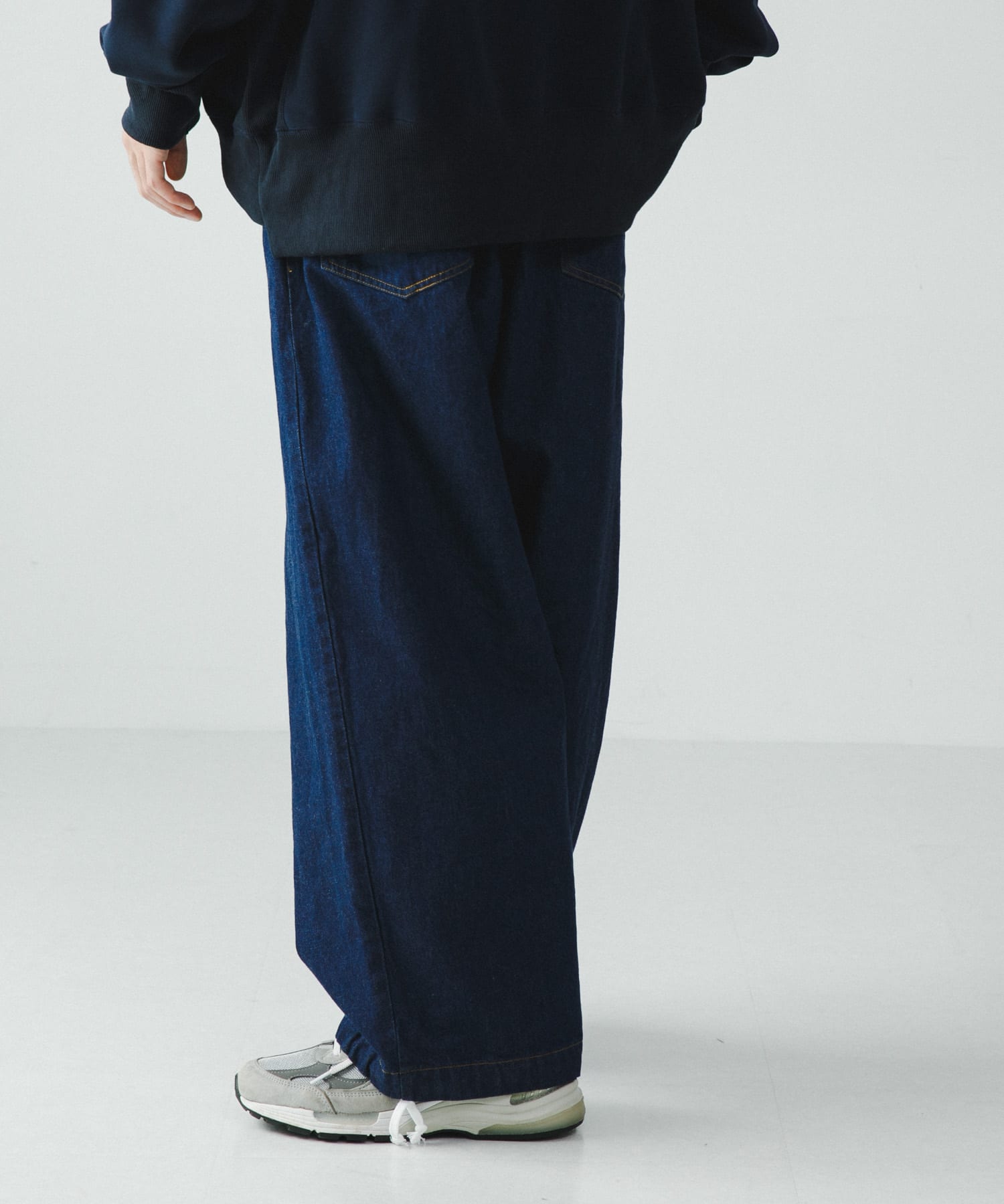 身長：184cm サイズ：2